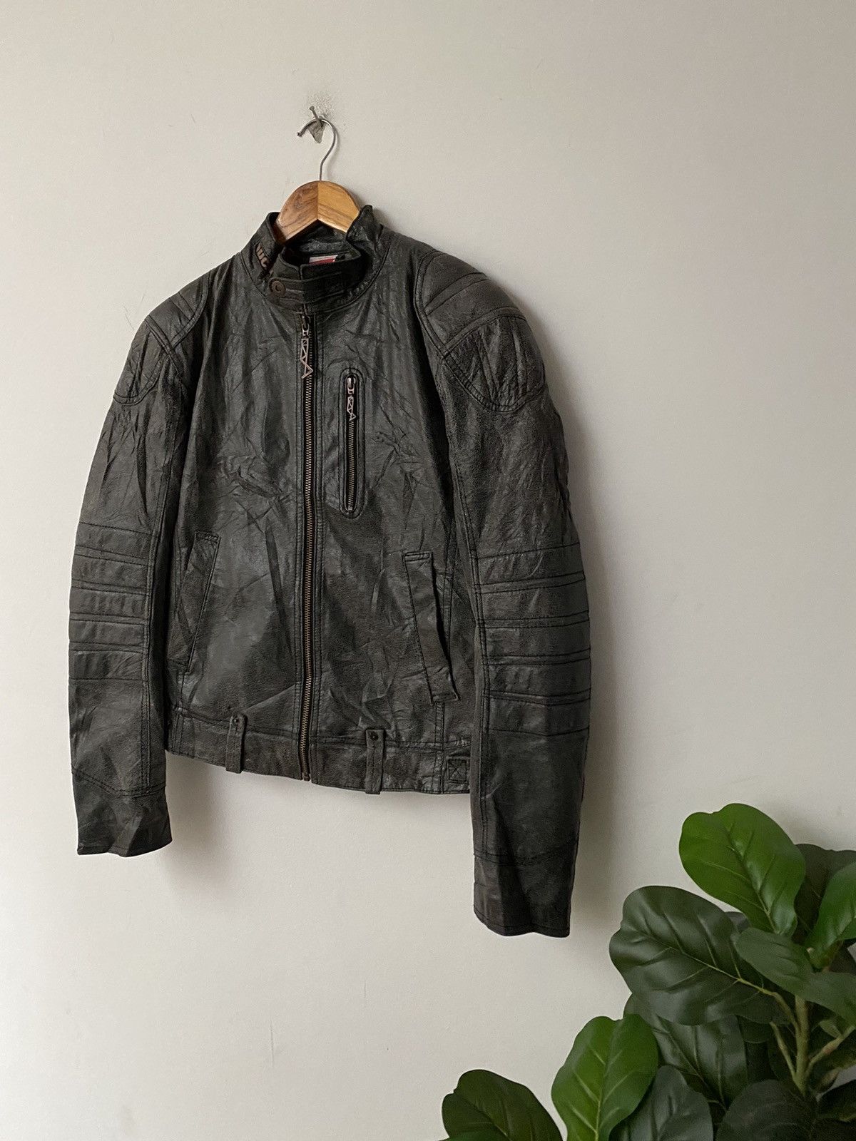 Ducati DUCATI X PUMA LEATHER BIKE JACKET nice designer Size US M / EU 48-50 / 2 - 3 Thumbnail
