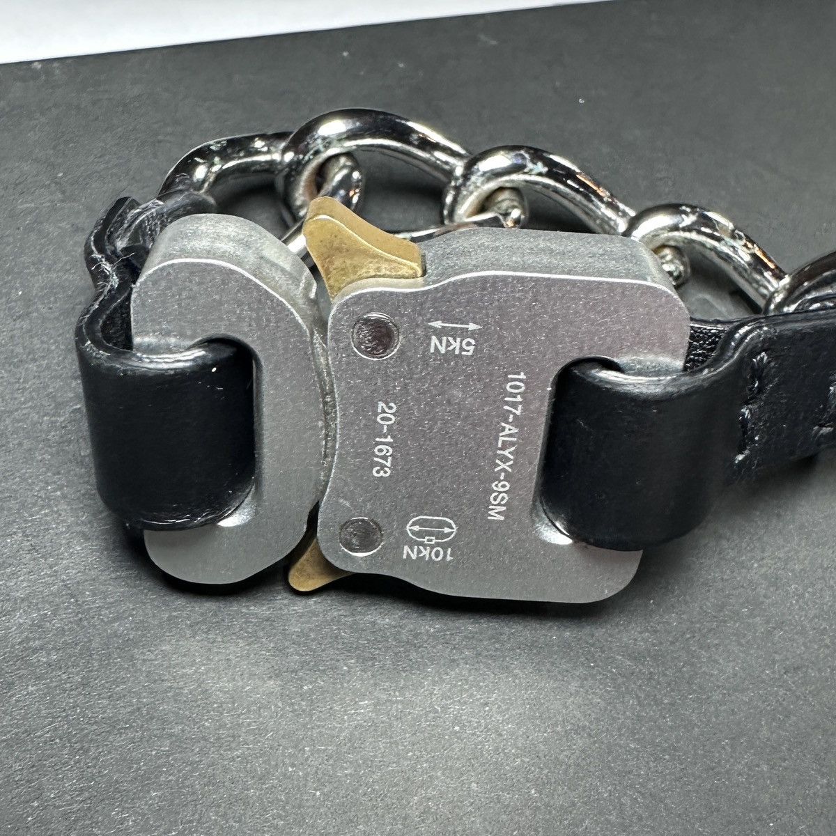 1017 ALYX 9SM F/W20 Rollercoaster Buckle Bracelet Size ONE SIZE - 4 Thumbnail