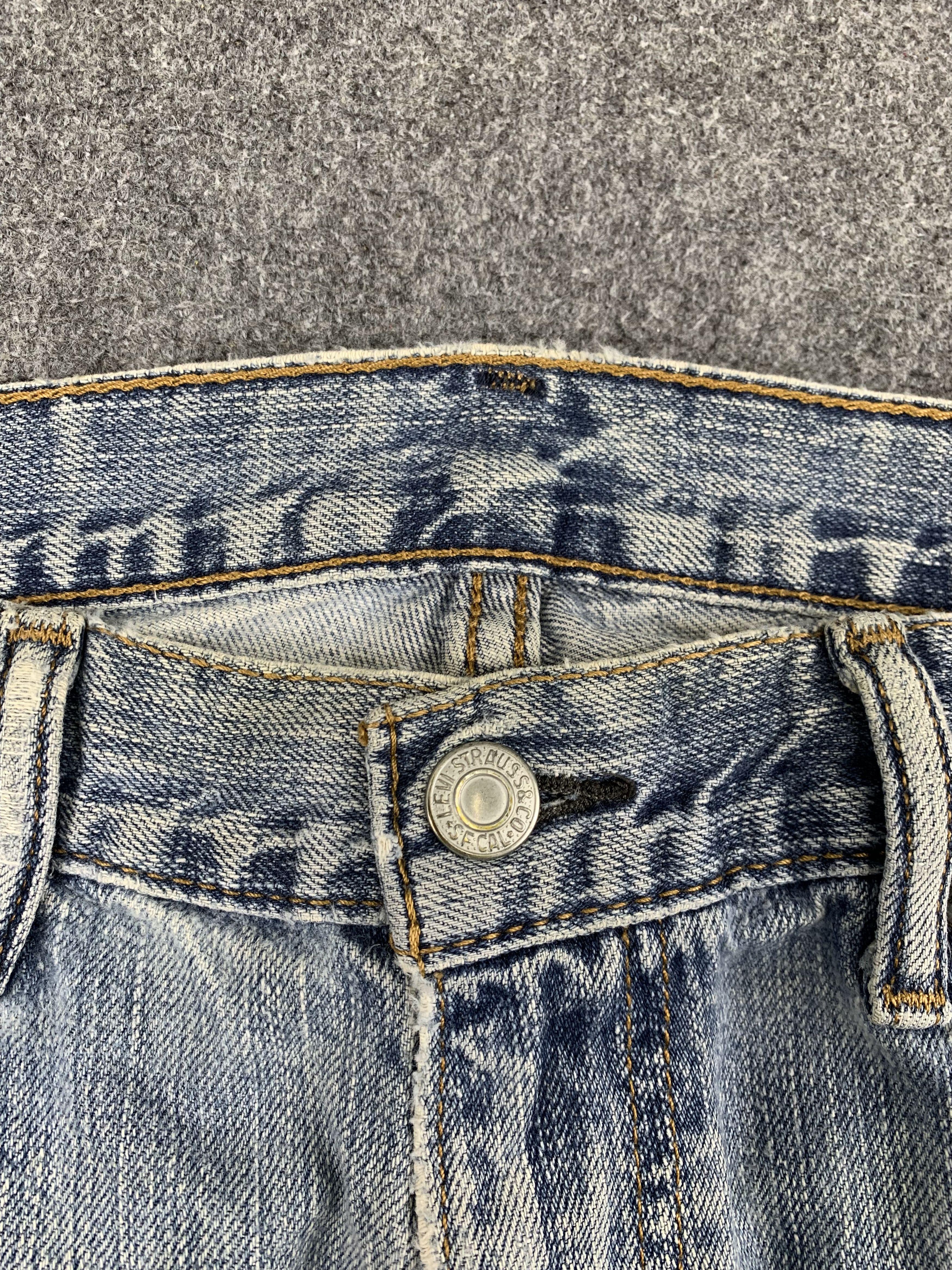 Levi's Vintage Levis 559 Light Wash Jeans DP1866 Size US 36 / EU 52 - 8 Thumbnail
