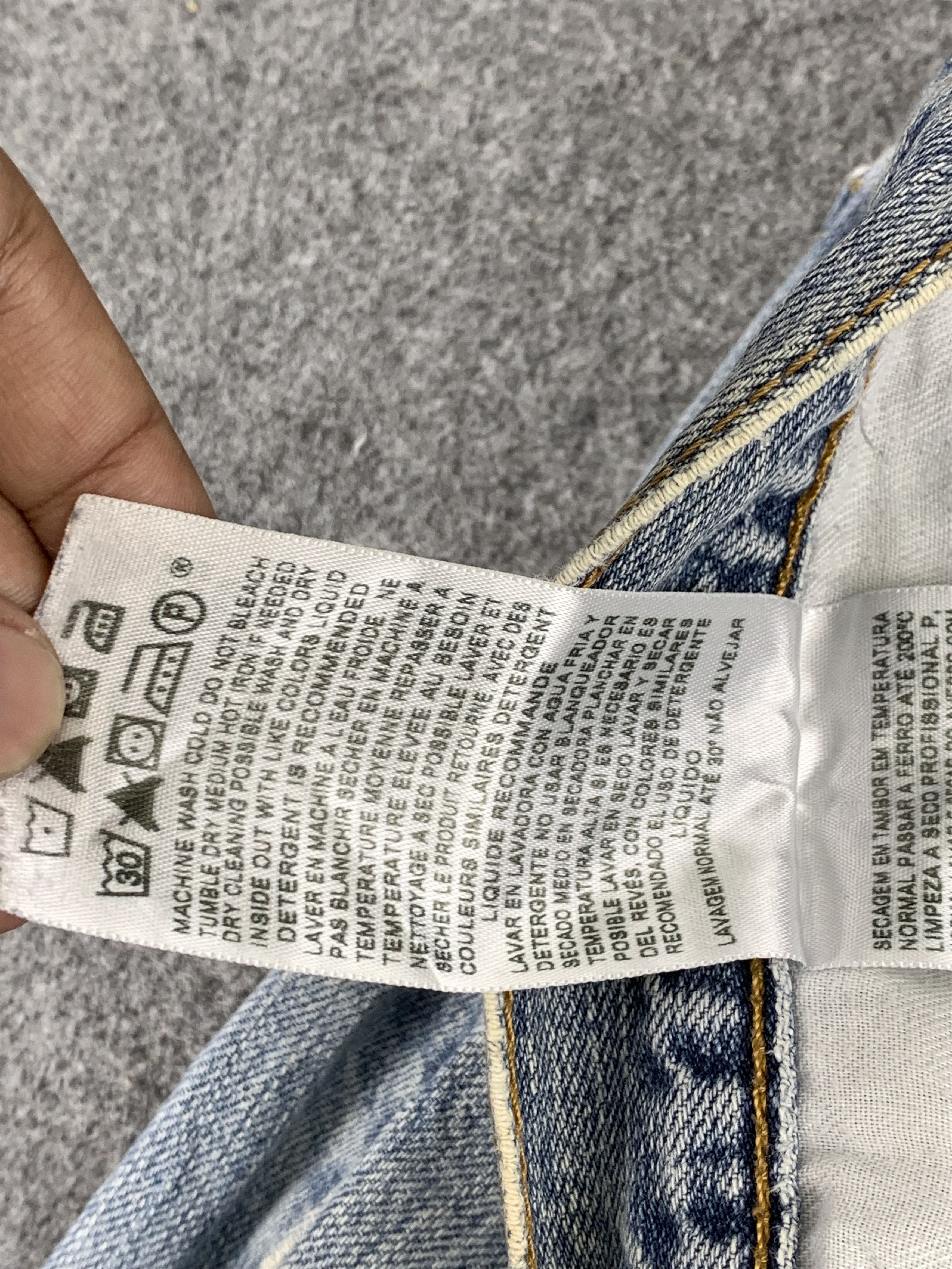 Levi's Vintage Levis 559 Light Wash Jeans DP1866 Size US 36 / EU 52 - 13 Thumbnail