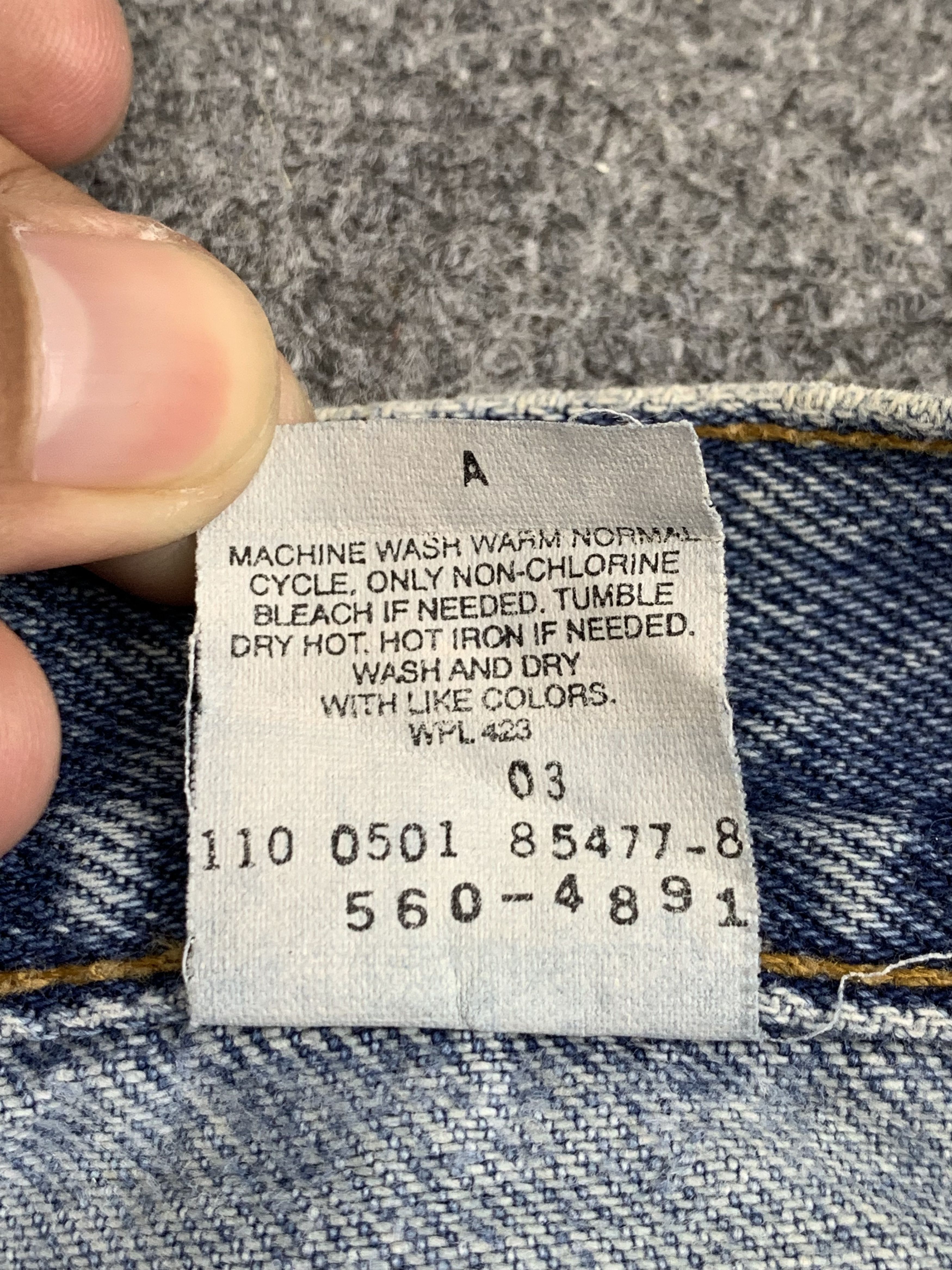 Levi's Vintage 90s Levis 560 Light Wash Jeans DP1868 Size US 34 / EU 50 - 7 Thumbnail