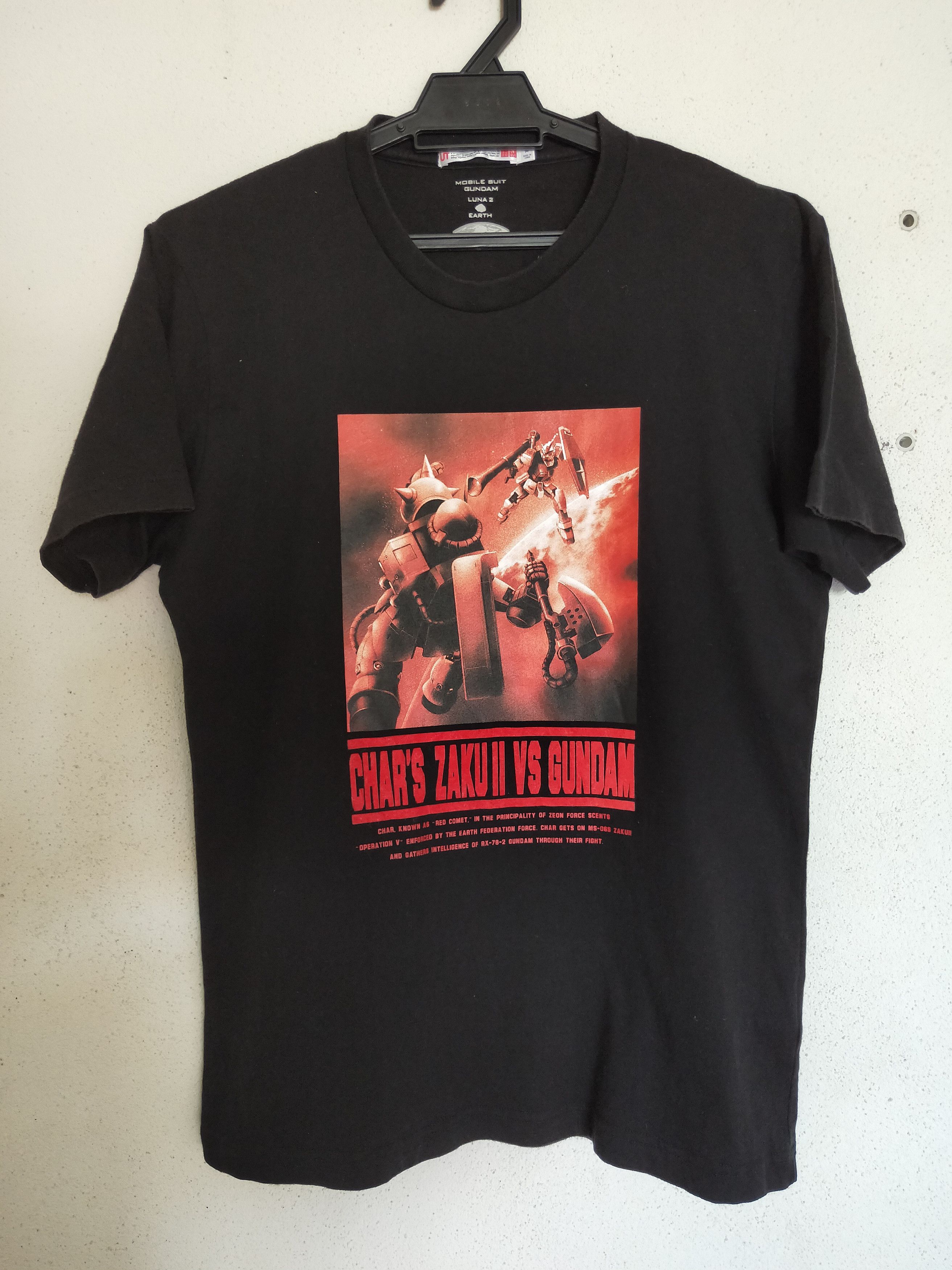 Cartoon Network × Japanese Brand × Uniqlo Uniqlo x Mobile Suit Gundam | Char's Zaku 2 vs Gundam Size US M / EU 48-50 / 2 - 1 Thumbnail