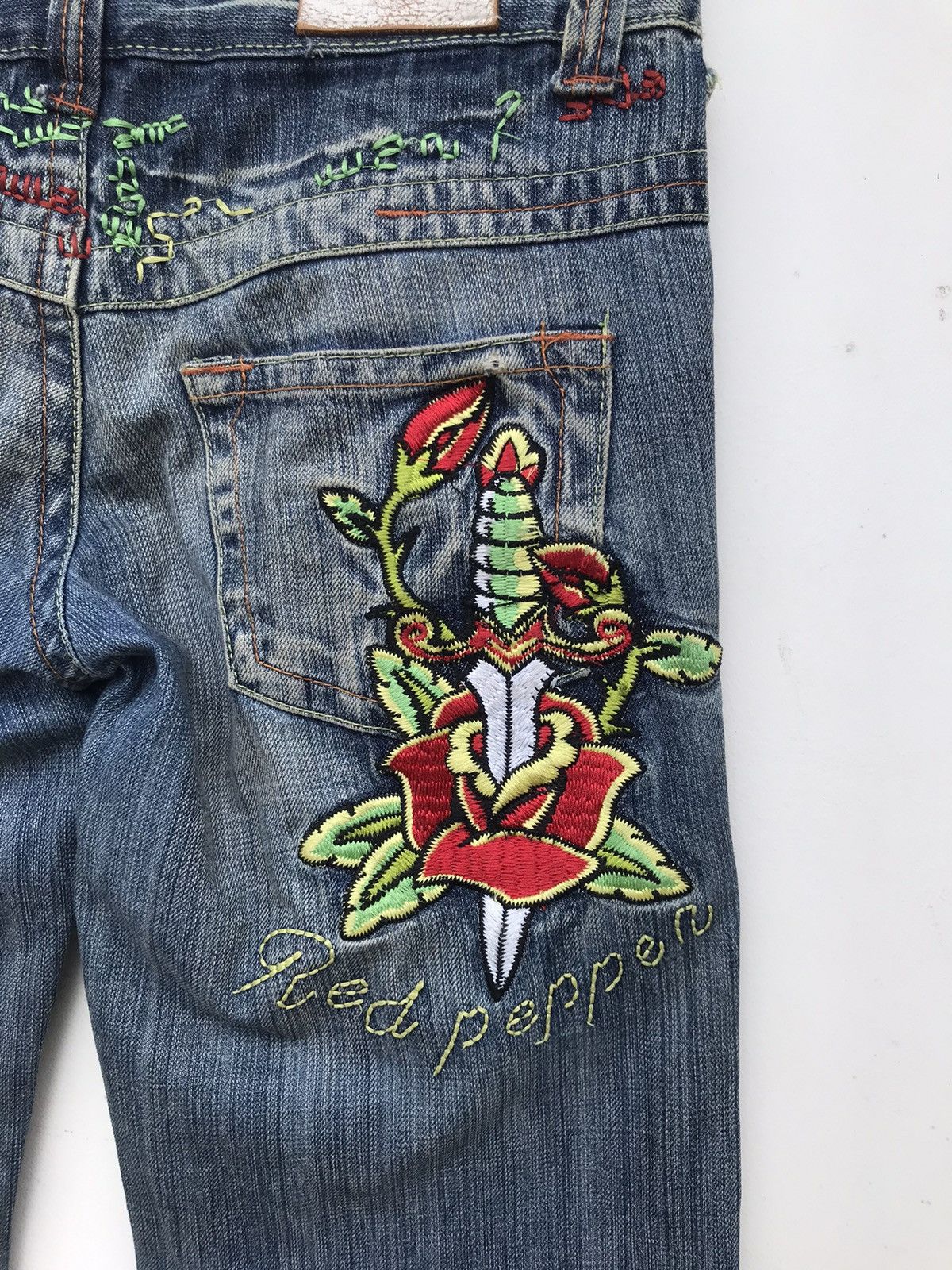 If Six Was Nine Red Pepper Embroidered Distressed Jeans - Unique Patch Style Size 30" / US 8 / IT 44 - 11 Thumbnail