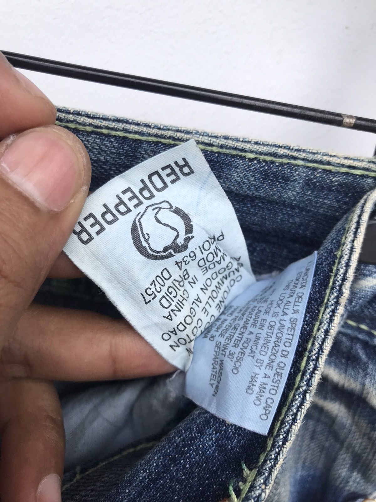 If Six Was Nine Red Pepper Embroidered Distressed Jeans - Unique Patch Style Size 30" / US 8 / IT 44 - 13 Thumbnail