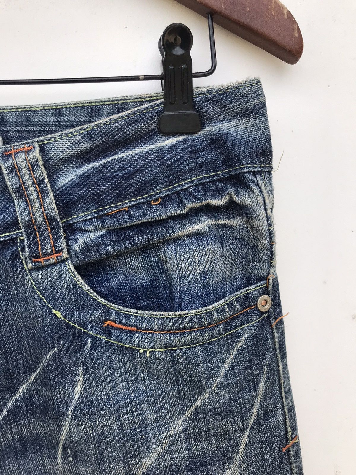 If Six Was Nine Red Pepper Embroidered Distressed Jeans - Unique Patch Style Size 30" / US 8 / IT 44 - 7 Thumbnail
