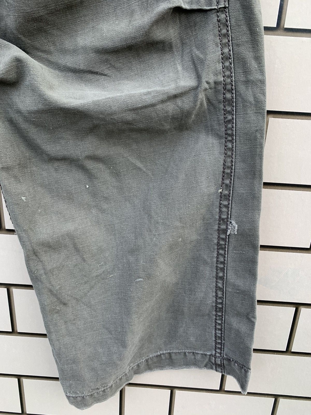 Oshkosh × Vintage Vintage Oshkosh Cargo Pants Army Design Size US 33 - 8 Thumbnail