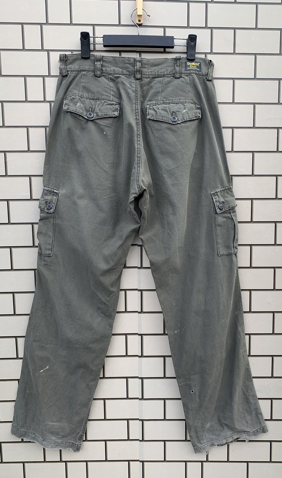 Oshkosh × Vintage Vintage Oshkosh Cargo Pants Army Design Size US 33 - 10 Thumbnail