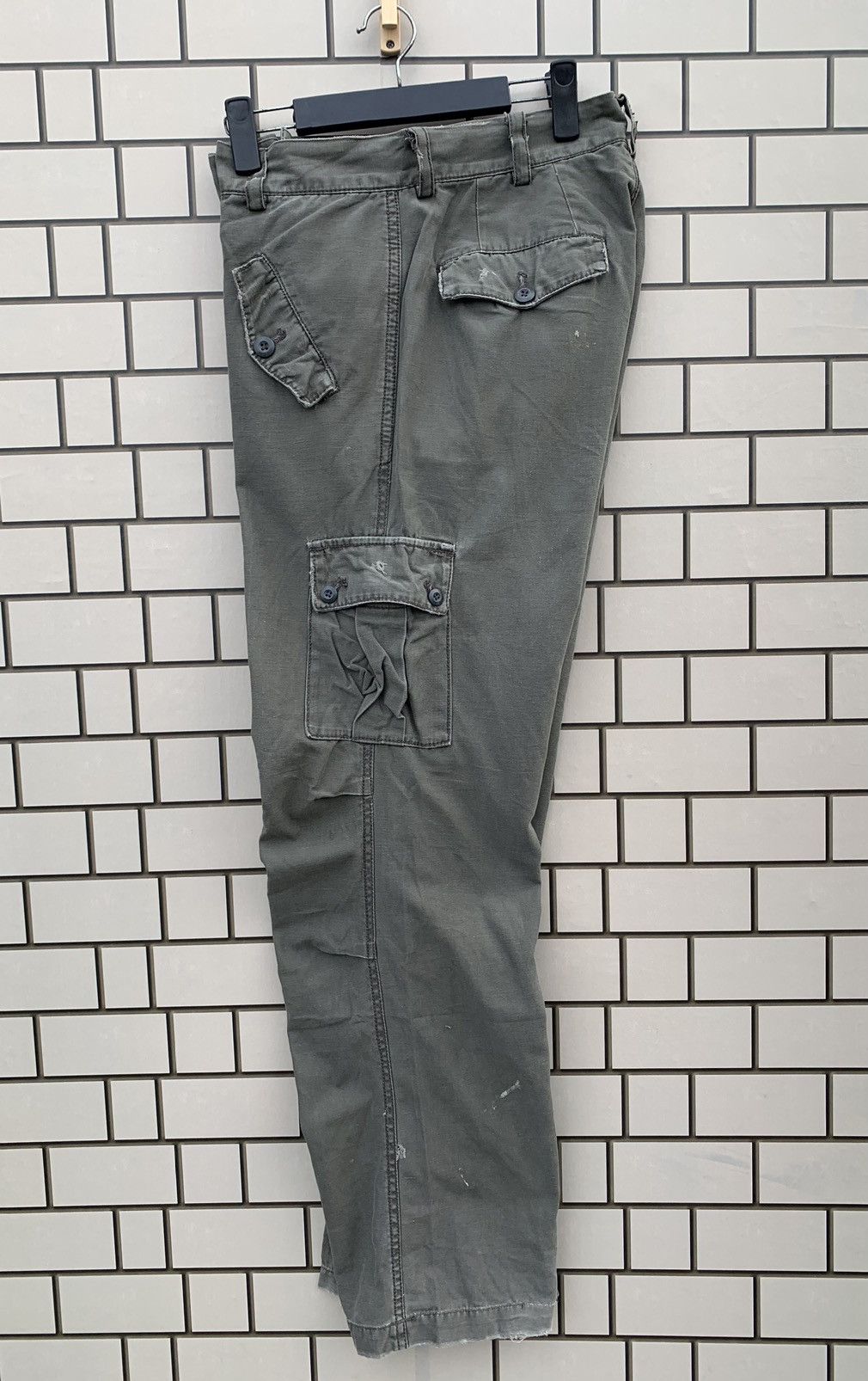 Oshkosh × Vintage Vintage Oshkosh Cargo Pants Army Design Size US 33 - 16 Thumbnail