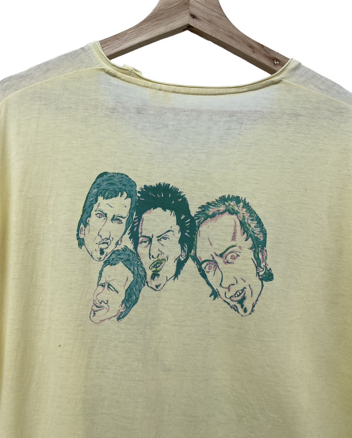 Band Tees × Seditionaries × Uniqlo Sex Pistol No Feeling Tee Size US M / EU 48-50 / 2 - 4 Thumbnail