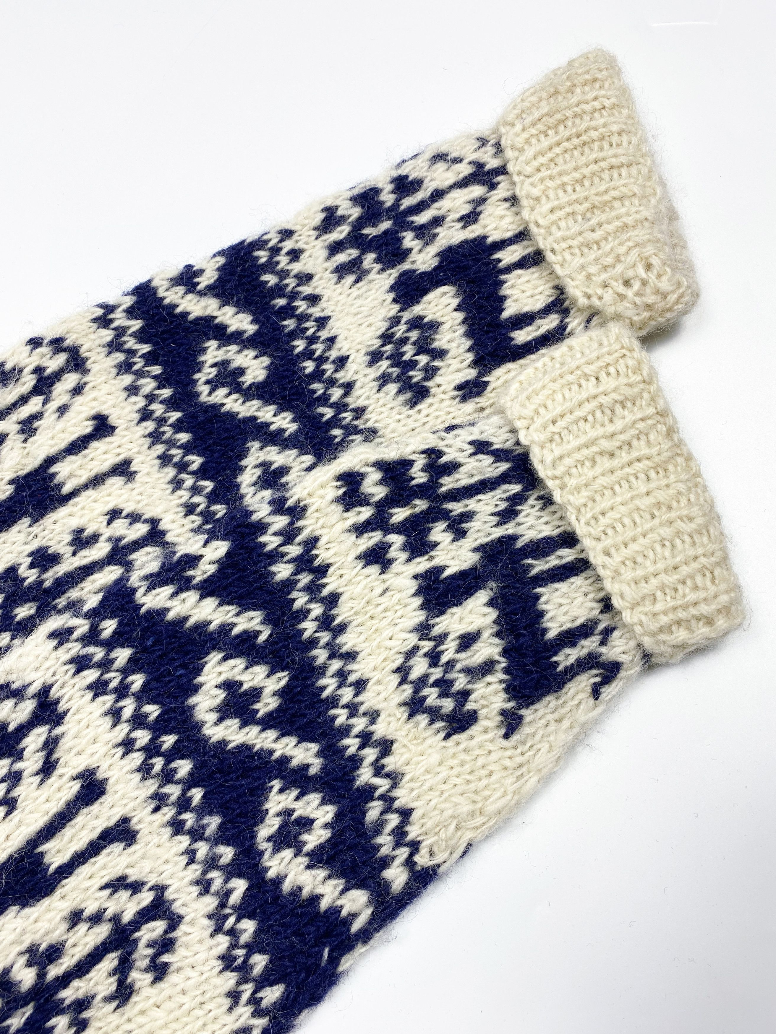 Handmade × Vintage Vintage Heavy Pure Wool Hand-Knitted Deer Winter Sweater Size US XL / EU 56 / 4 - 6 Thumbnail