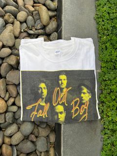 Vintage Fall Out Boy Folie A Deux T-Shirt, Rock And Roll Sweatshirt, Rock  Tee - Family Gift Ideas That Everyone Will Enjoy