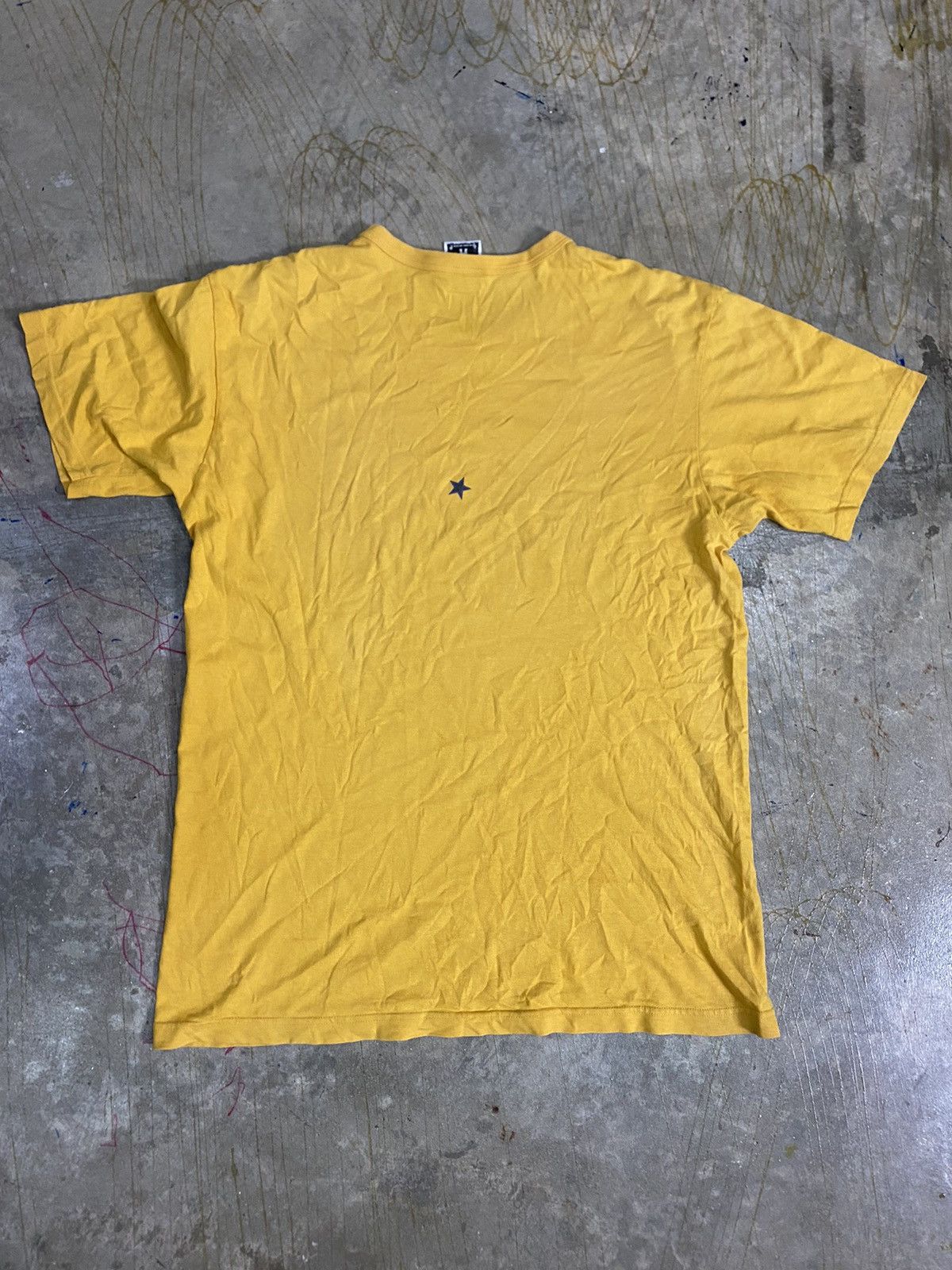 Hiroshi Fujiwara AW2002 REVOLVER Japan Disc-man print Size US L / EU 52-54 / 3 - 5 Thumbnail