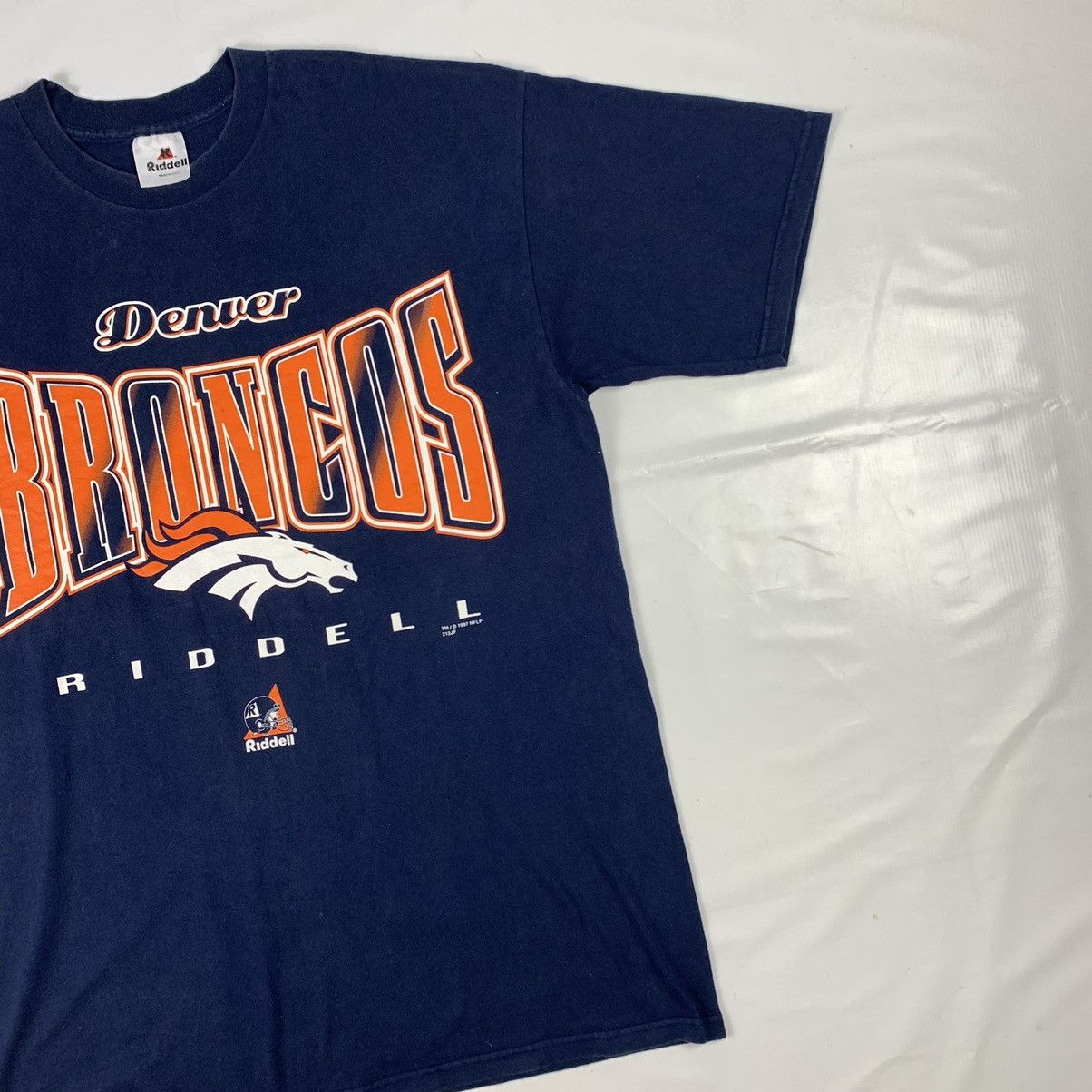 Vintage Vintage 1997 Broncos American Football Team Shirt Size US XL / EU 56 / 4 - 3 Thumbnail