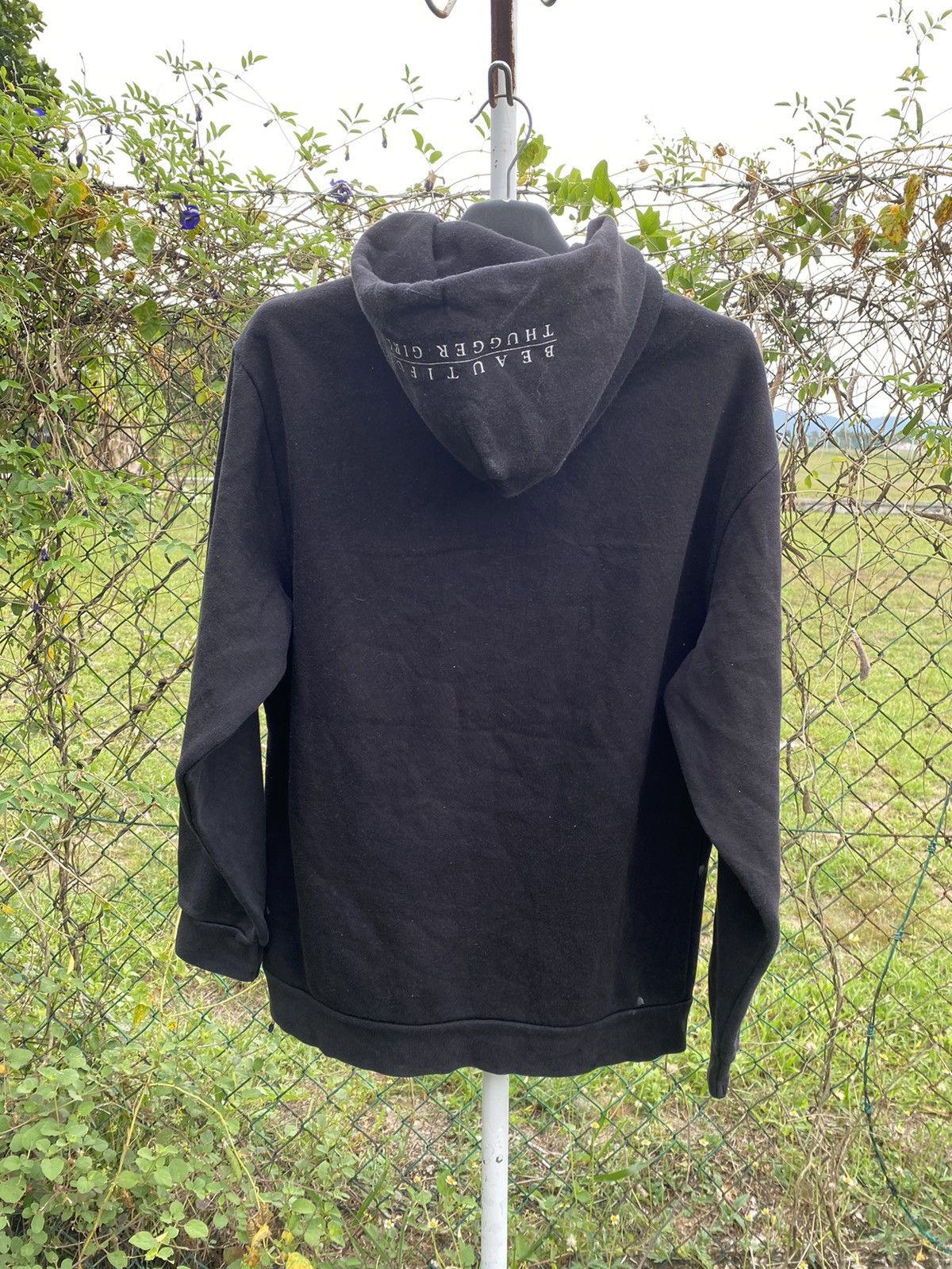 Young Thug Rare Young Thug Rap Merch Gothic Lettering Hoodie Size US M / EU 48-50 / 2 - 3 Thumbnail