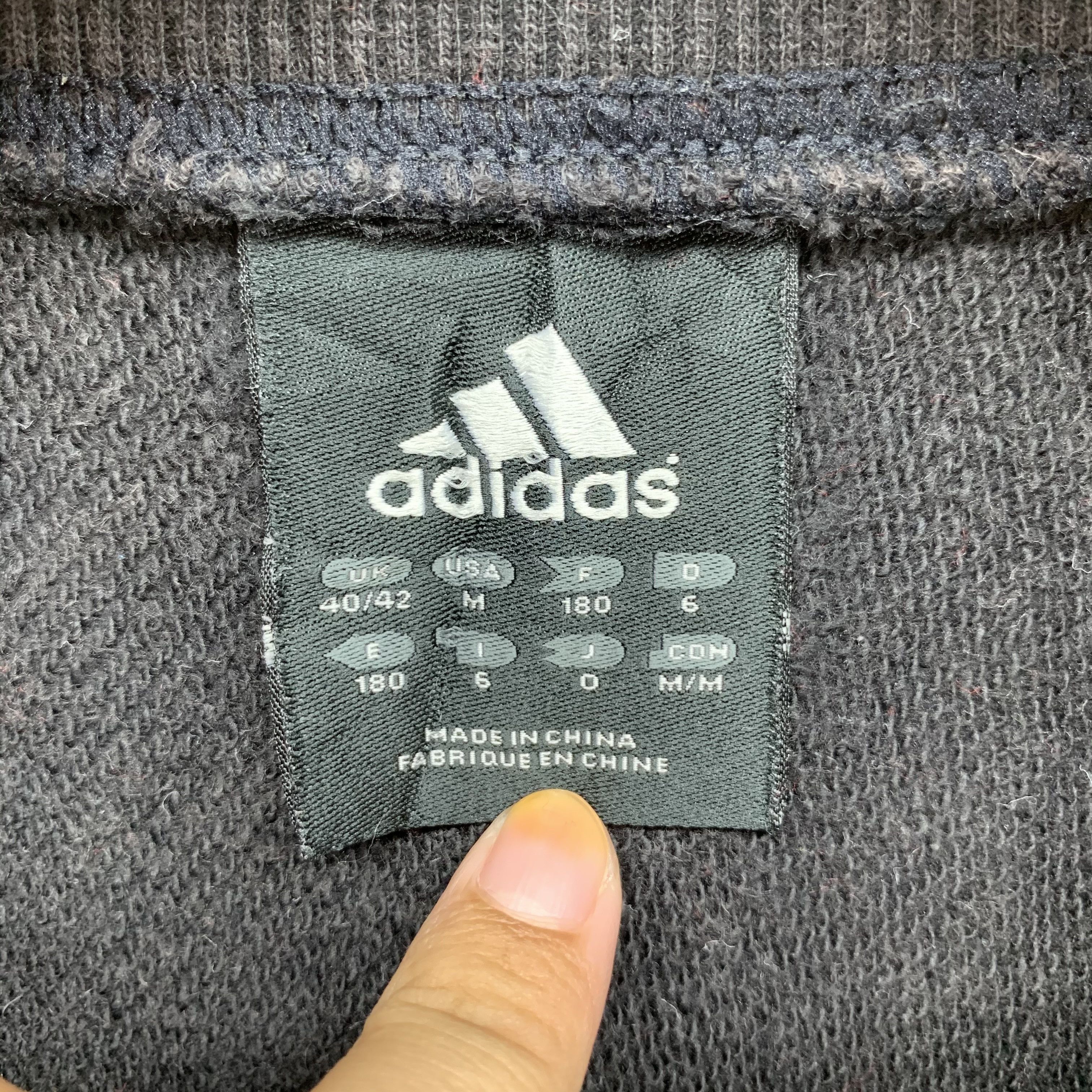 Adidas Vintage 90's Adidas Big Logo Crew Neck Sweatshirt #2950-46 Size US M / EU 48-50 / 2 - 8 Thumbnail