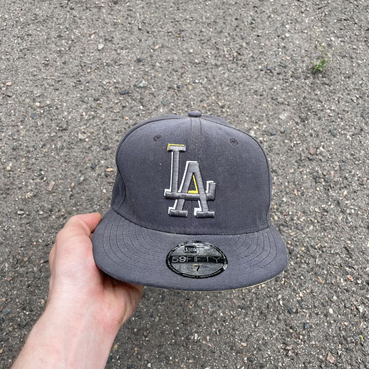 Vintage Vintage Y2K LA Dodgers Snapback Cap Faded Black Grunge OS Size ONE SIZE - 1 Thumbnail