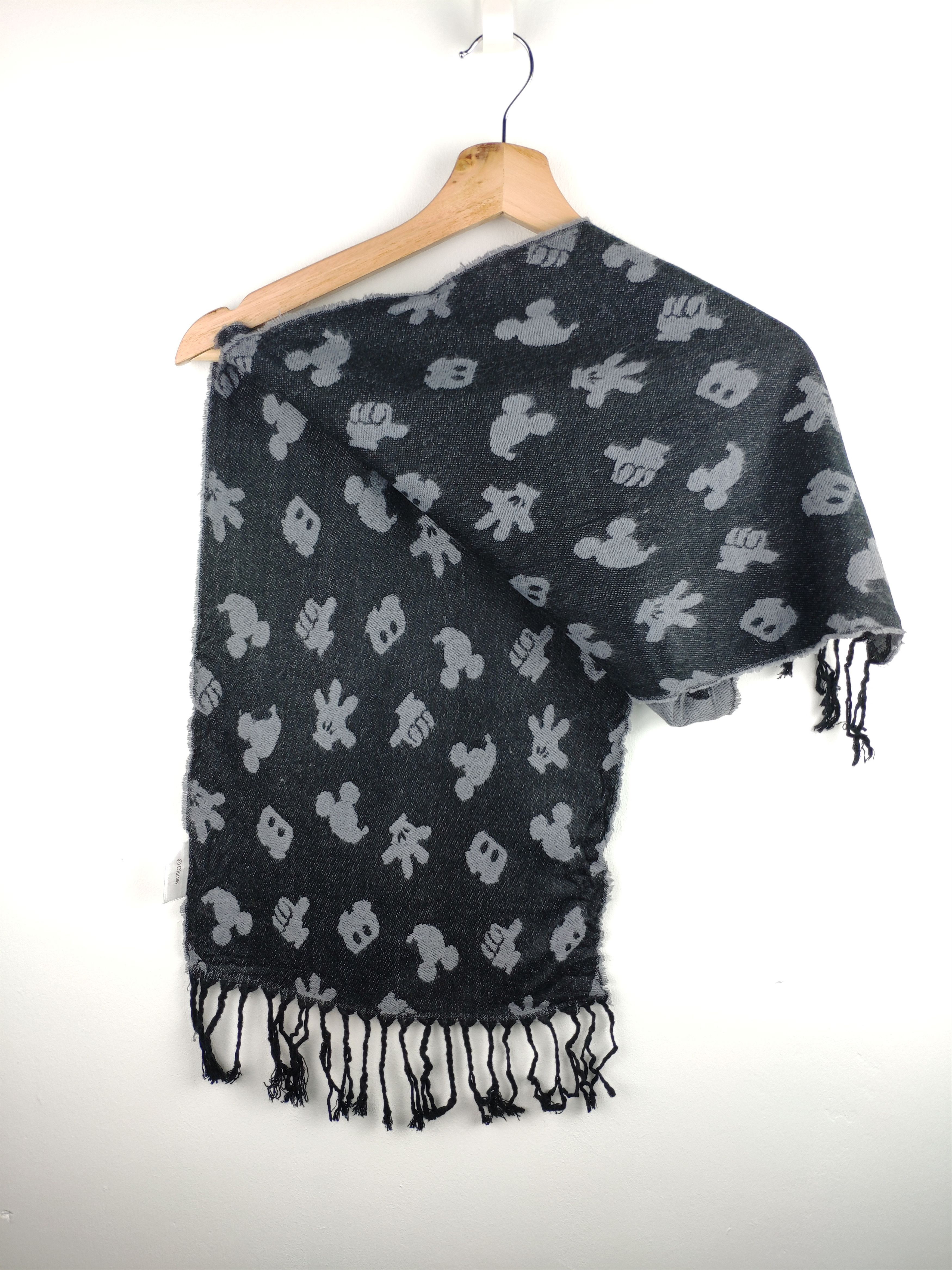Disney × Mickey Mouse Disney Mickey Mouse Scarf Muffler Double Side Printed Size ONE SIZE - 5 Thumbnail
