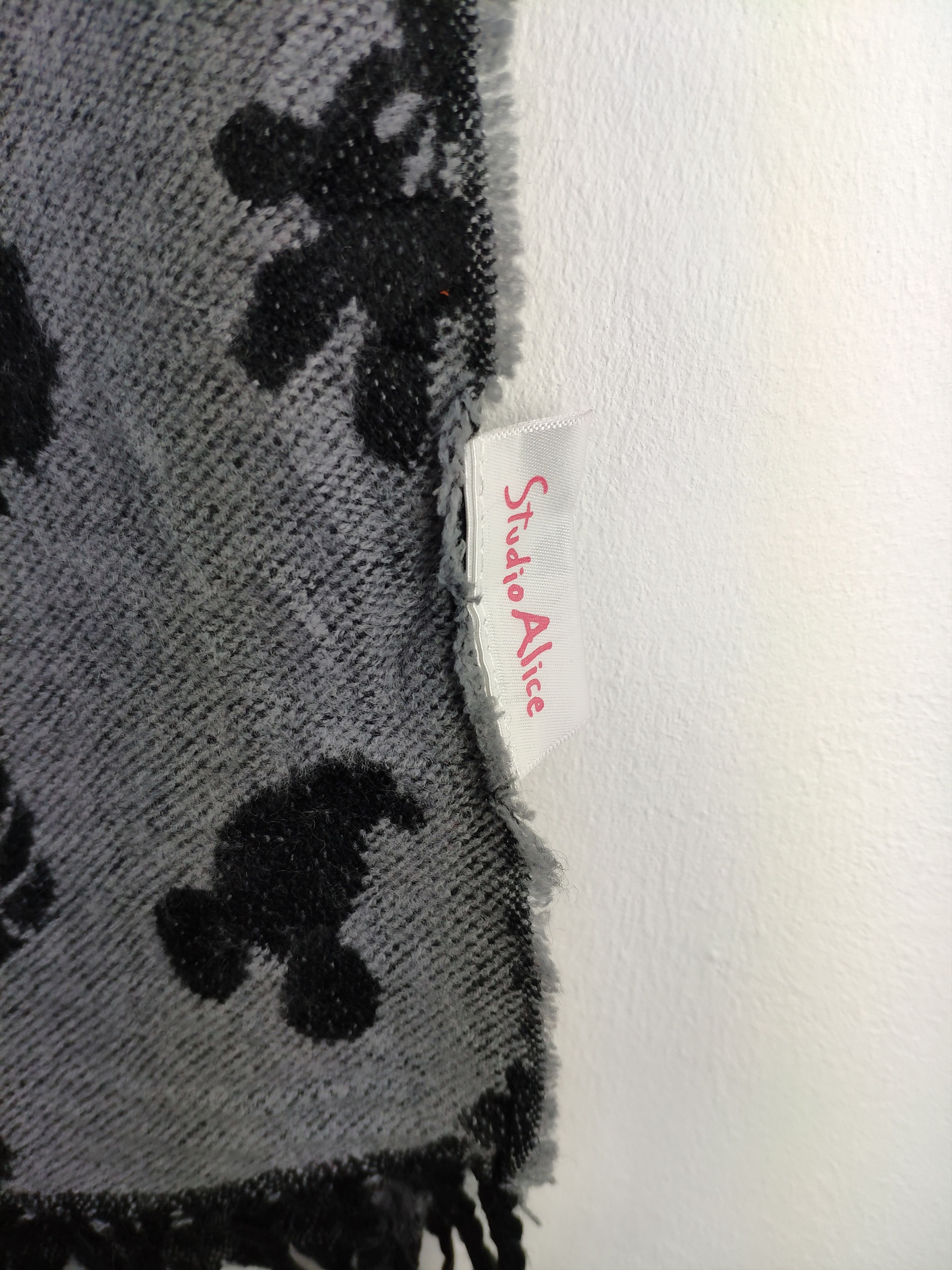 Disney × Mickey Mouse Disney Mickey Mouse Scarf Muffler Double Side Printed Size ONE SIZE - 2 Thumbnail