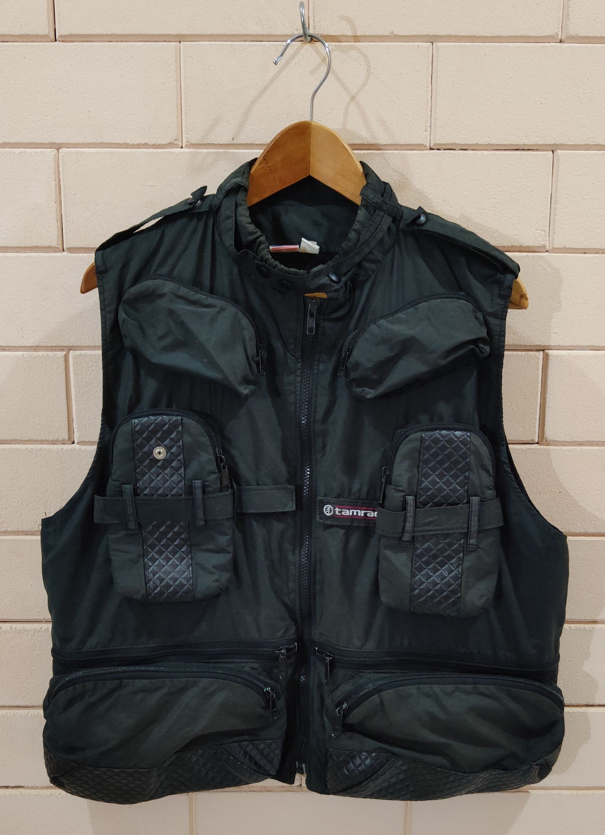 Other Tamrac Tactical Gear Vest with Multi Pocket Size US L / EU 52-54 / 3 - 1 Thumbnail