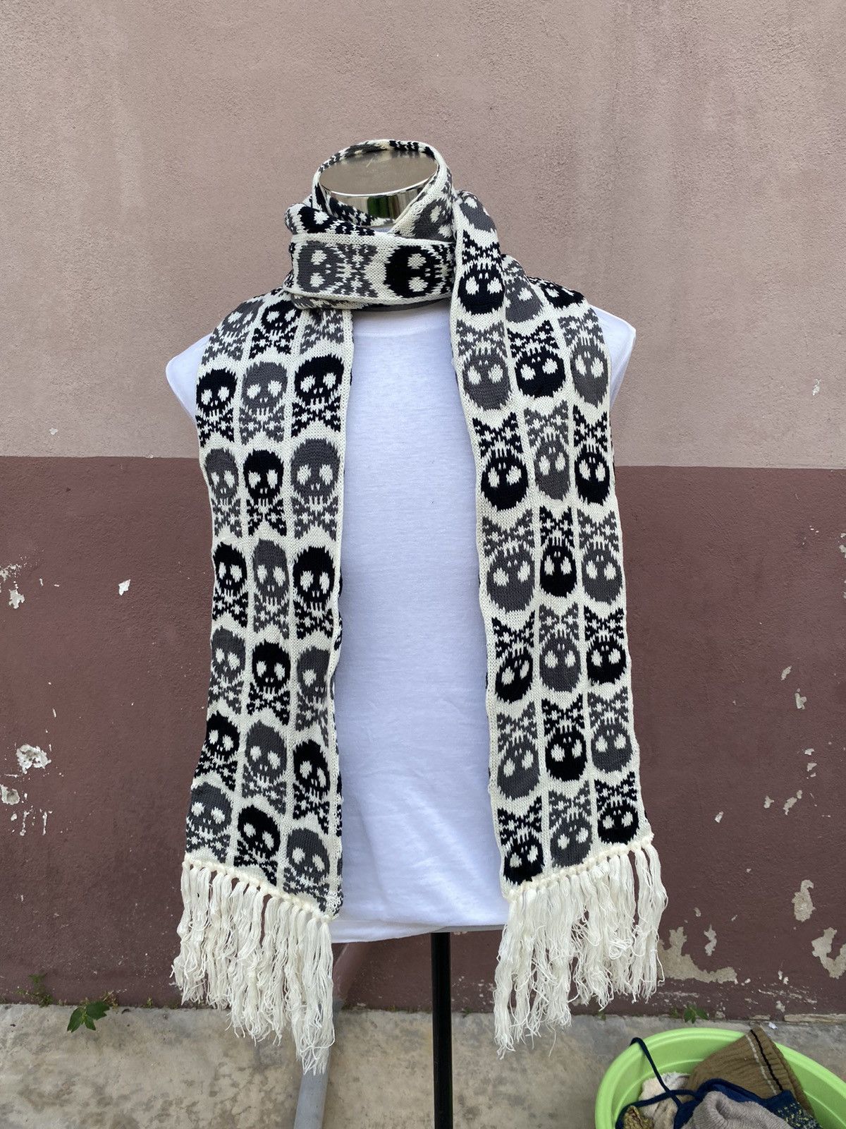 Japanesebrand Skull And Bone Design Muffler Scarf
