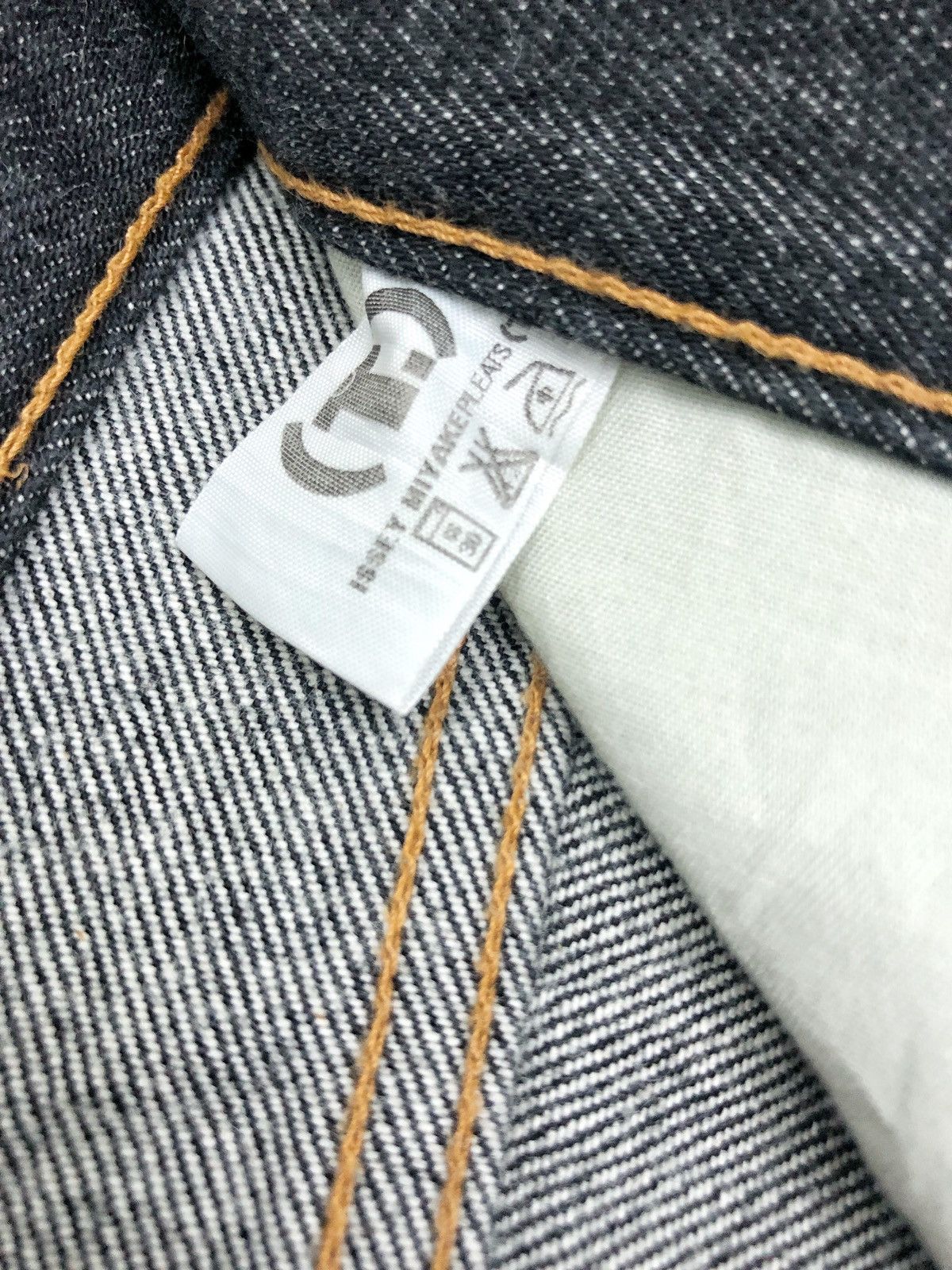 Issey Miyake × Pleats Please Issey Miyake × Vintage 🔥Sick🔥 SS-1990 Pleats (T.) Black Denim by Issey Miyake Size US 27 - 15 Thumbnail
