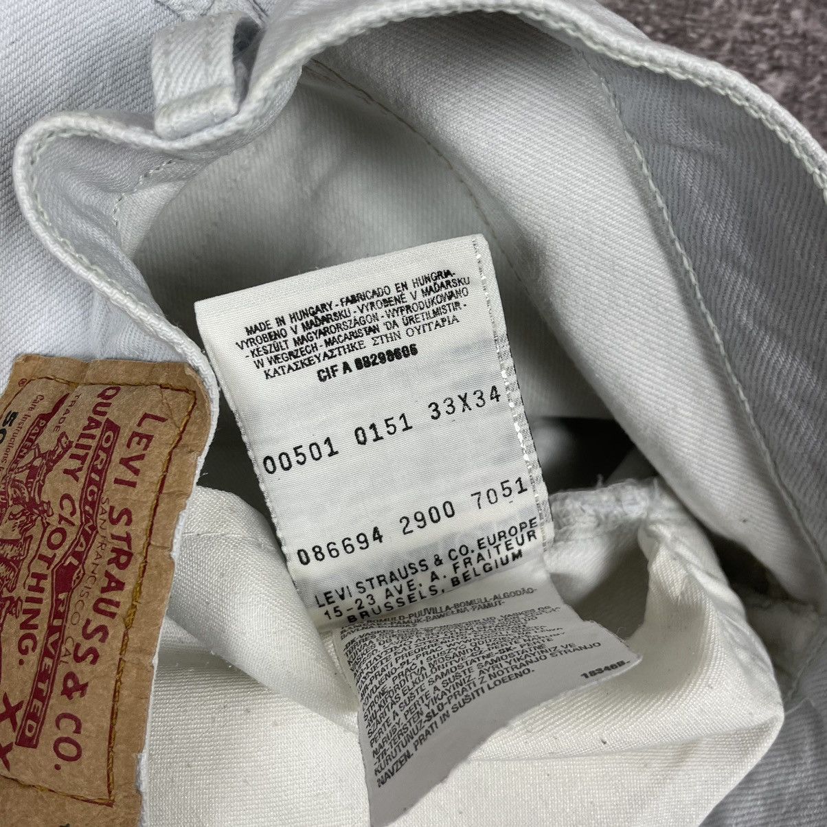 Levi's Vintage White Levi’s 501 Made in Hungary Jeans Size US 33 - 9 Thumbnail