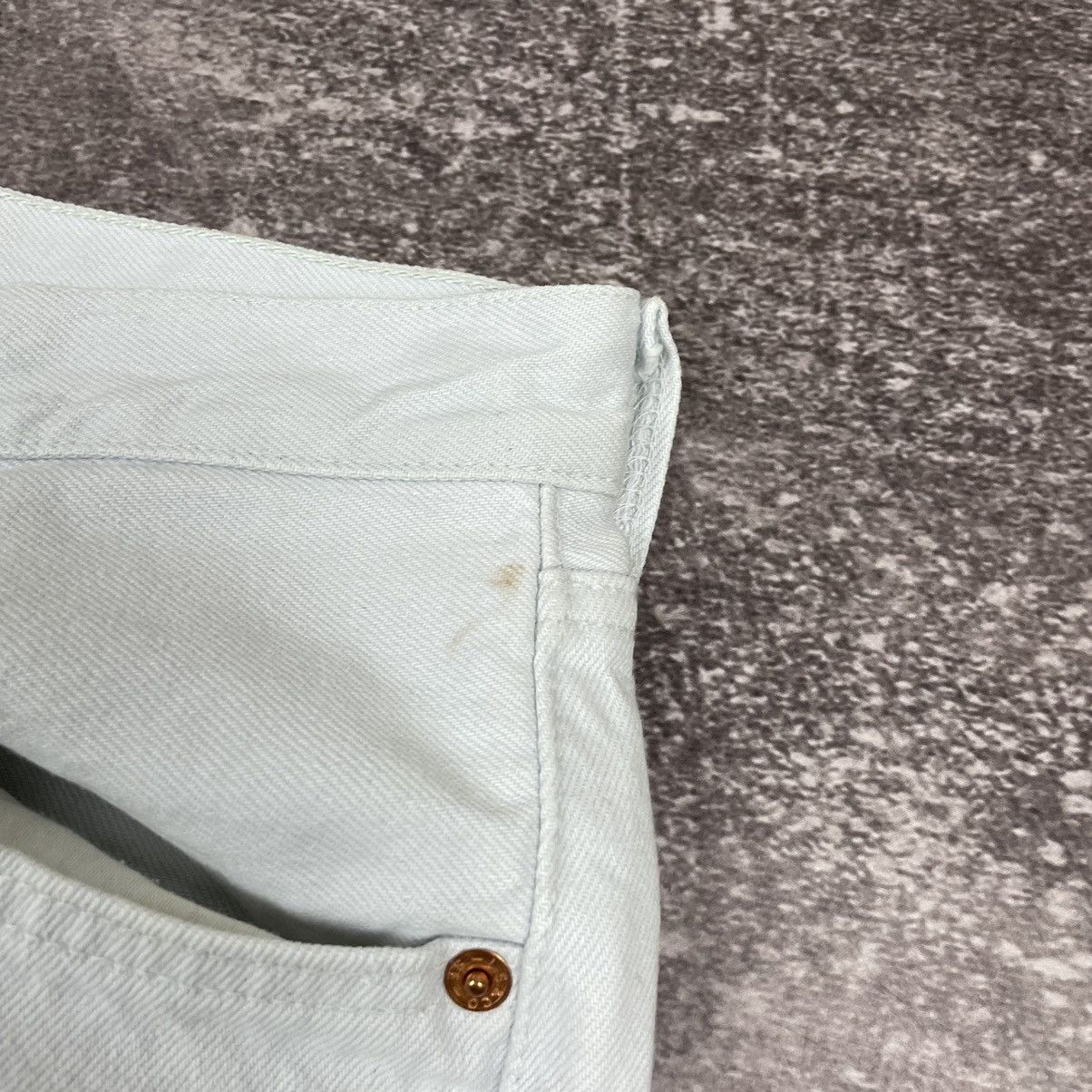 Levi's Vintage White Levi’s 501 Made in Hungary Jeans Size US 33 - 11 Thumbnail