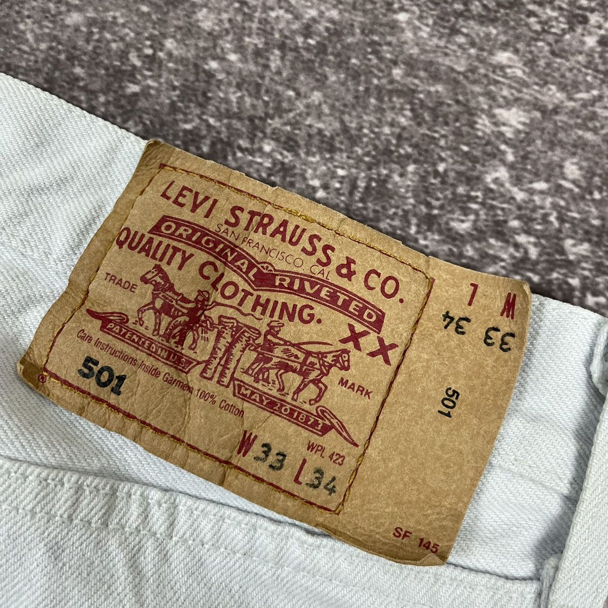 Levi's Vintage White Levi’s 501 Made in Hungary Jeans Size US 33 - 13 Thumbnail