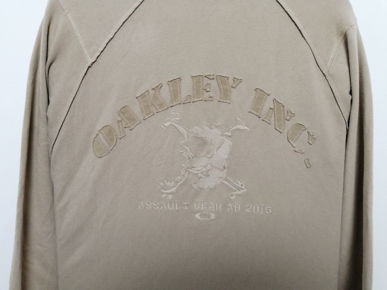 Oakley Zipped sweatshirt with Oakley print on the back Size US M / EU 48-50 / 2 - 3 Thumbnail