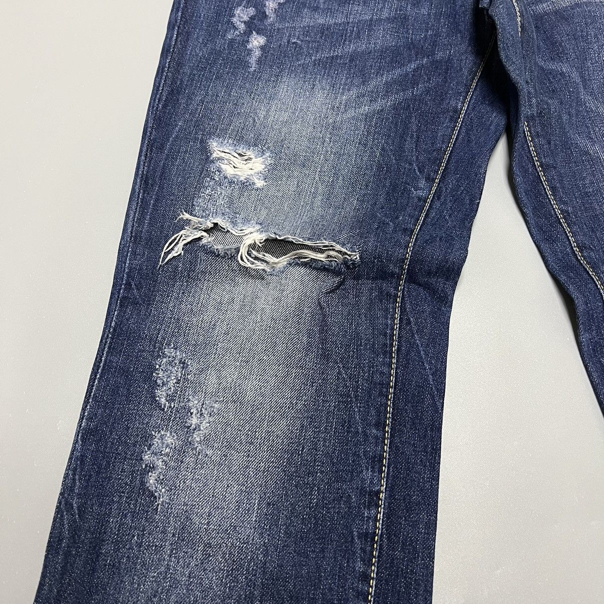 Dsquared2 Dsquared2 distressed slim jeans Size US 32 / EU 48 - 6 Thumbnail