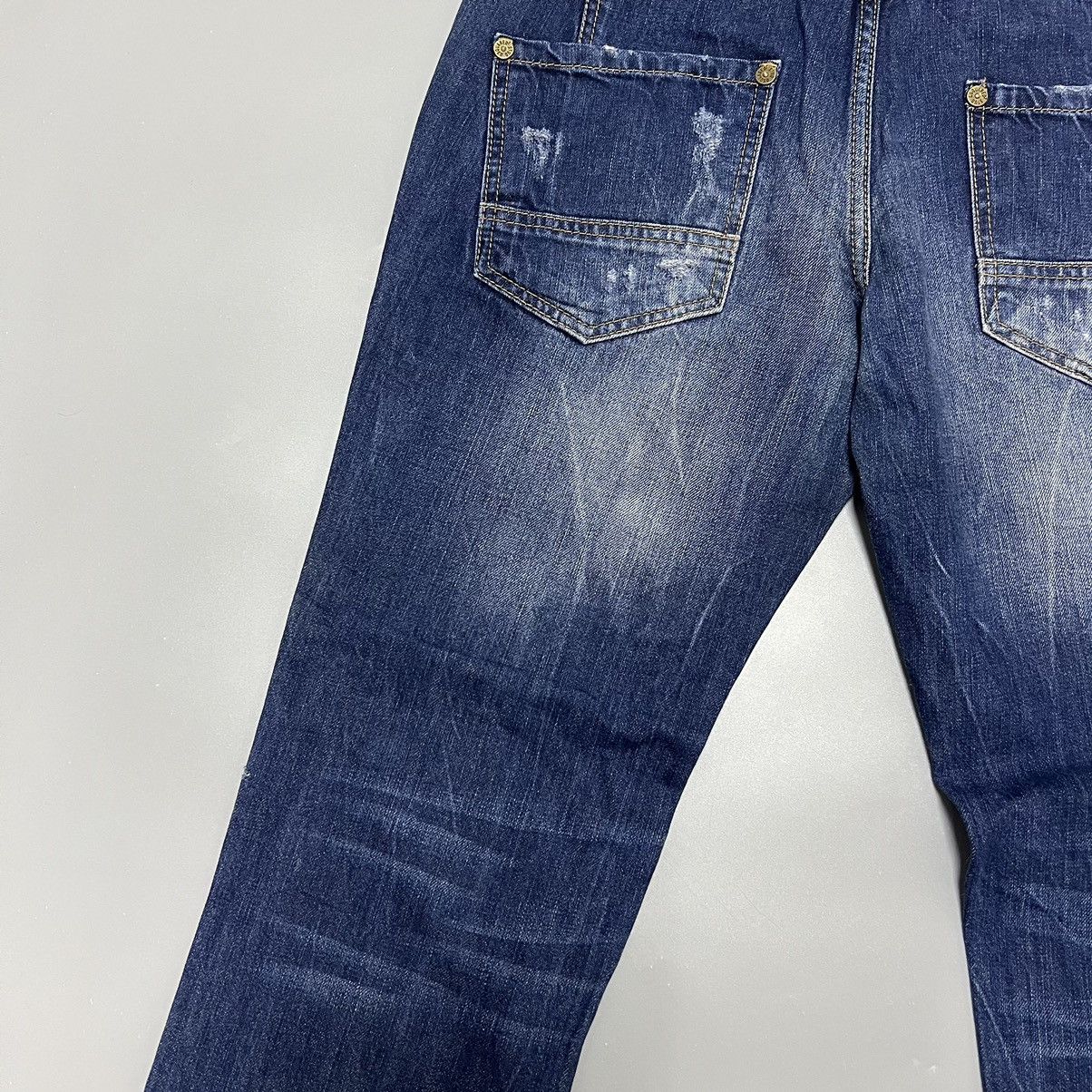 Dsquared2 Dsquared2 distressed slim jeans Size US 32 / EU 48 - 16 Thumbnail
