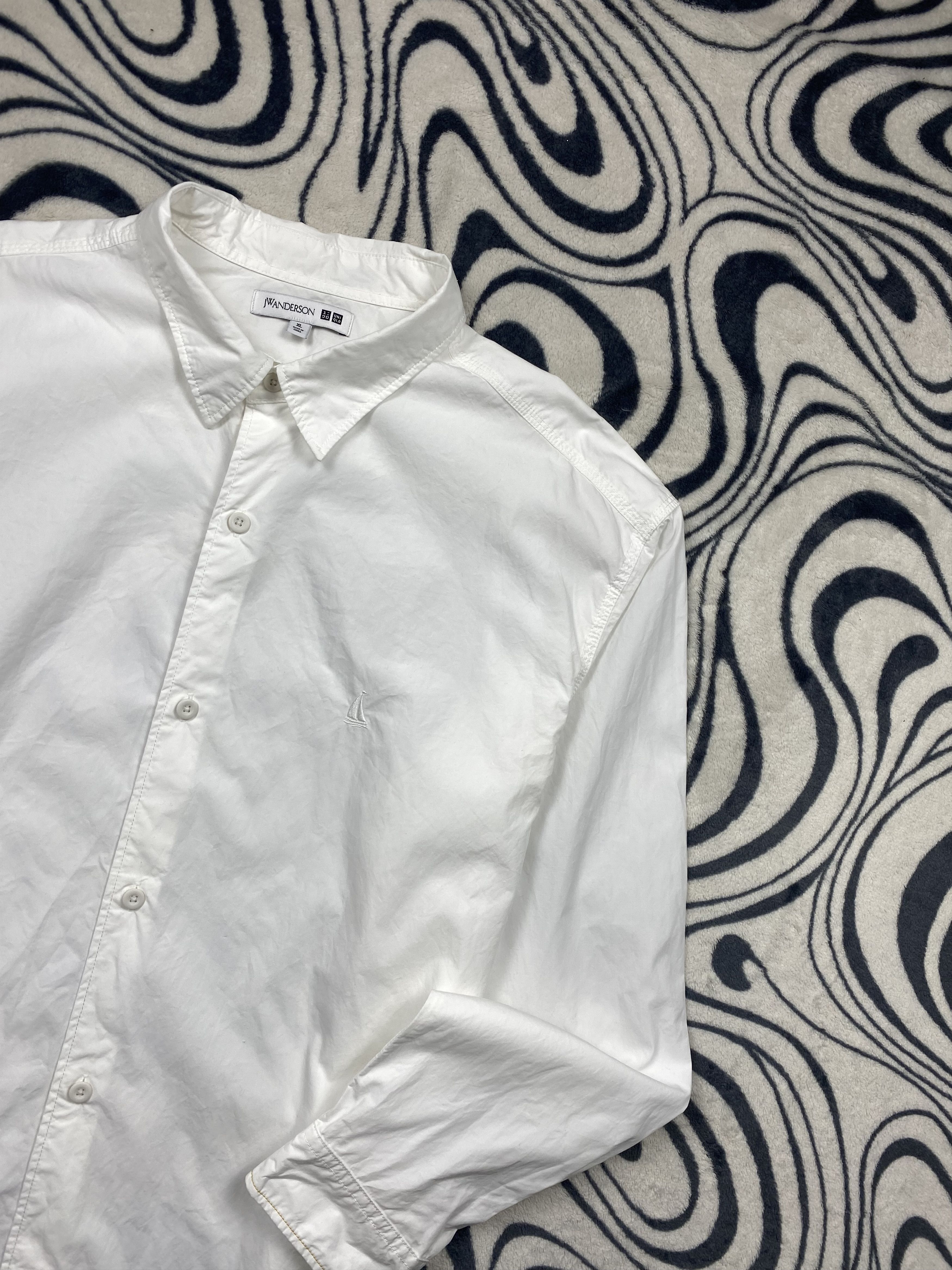 JW Anderson JW Anderson x Uniqlo Long Sleeve Shirt Size US XL / EU 56 / 4 - 2 Thumbnail