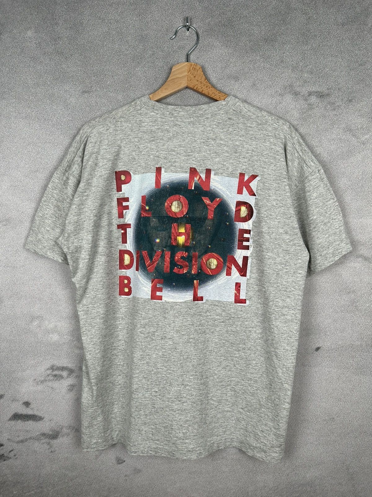 Band Tees Pink Floyd 90s Vintage The Division Bell Rock Band Tee Rare Size US M / EU 48-50 / 2 - 1 Thumbnail