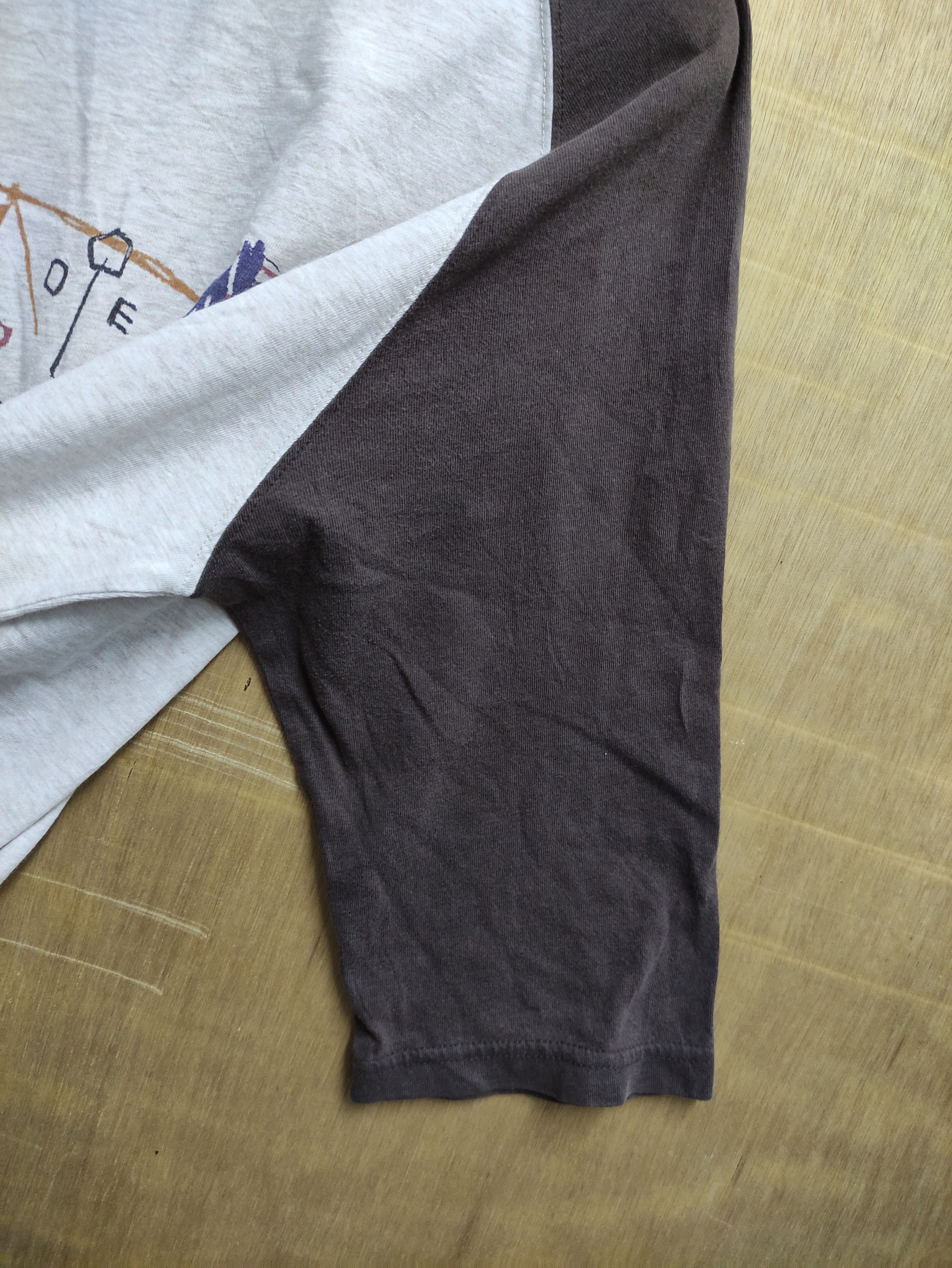 Jean-Michel Basquiat JEAN MICHEL BASQUIAT X UNIQLO QUARTER SLEEVE SHIRT Size US M / EU 48-50 / 2 - 4 Thumbnail