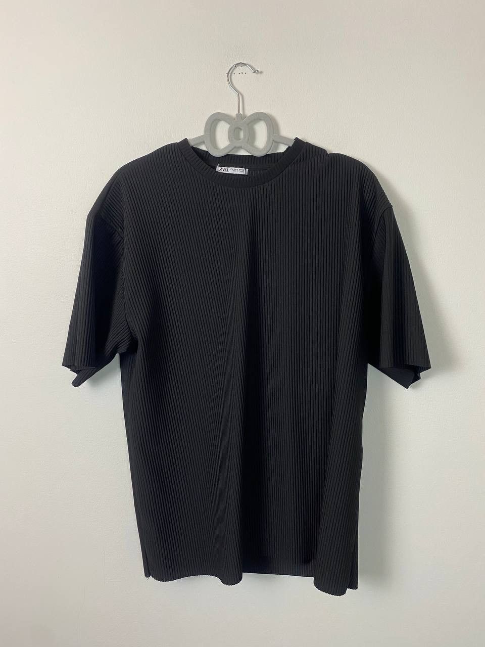 Zara Pleated Black T-shirt inspired by Issey Miyake