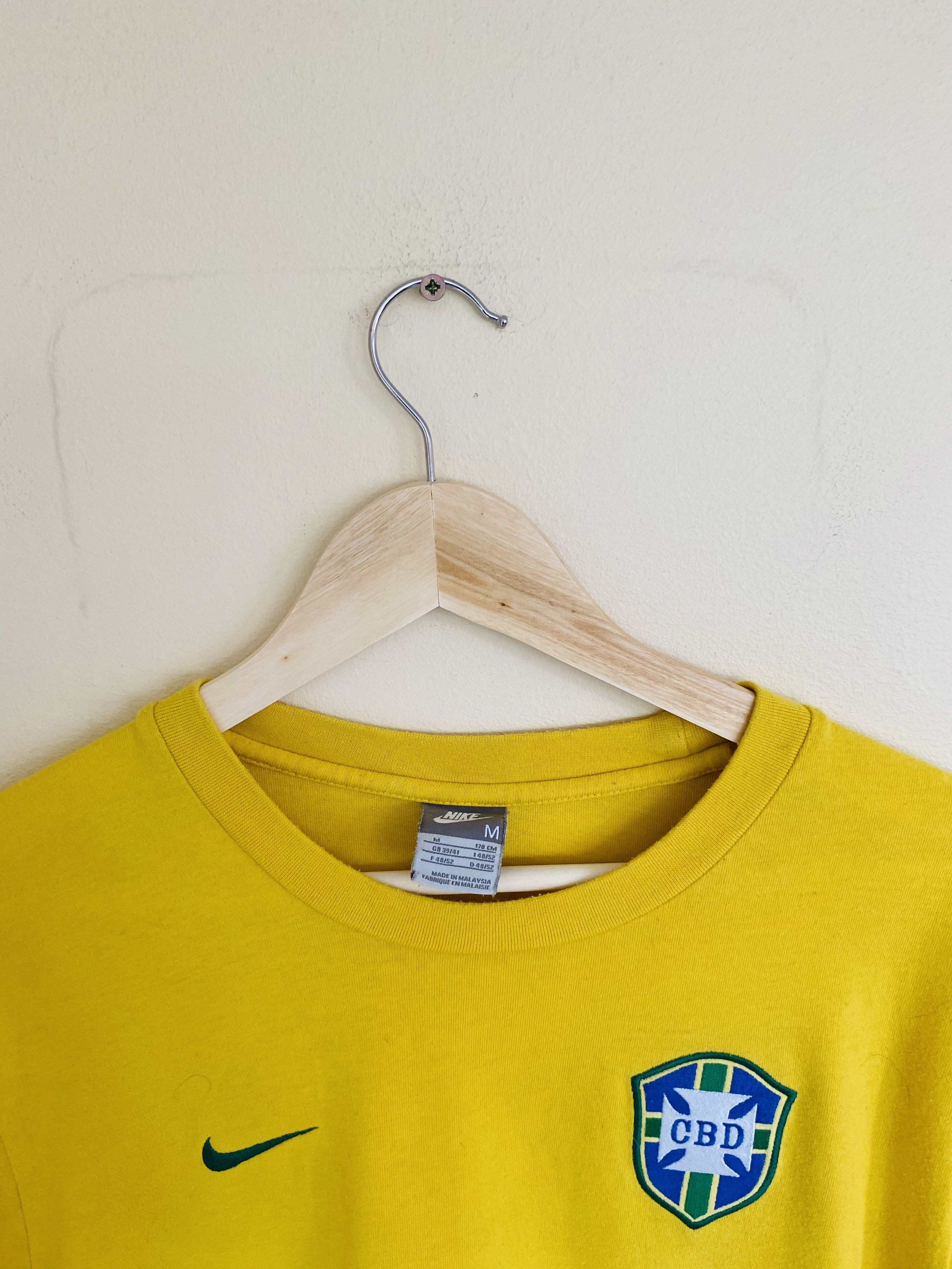 Nike × Vintage 00s' Nike Brasil football tee, size M Size US M / EU 48-50 / 2 - 3 Thumbnail