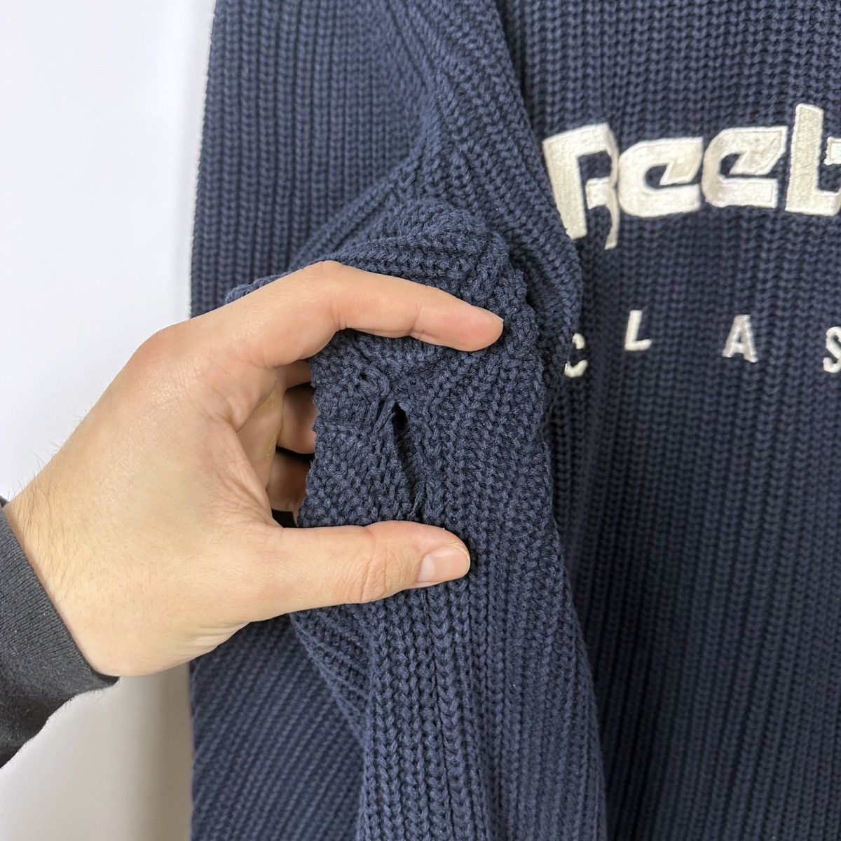 Reebok Vintage 90s Knitted Embroidered logo Reebok sweater rare Size US XL / EU 56 / 4 - 4 Thumbnail
