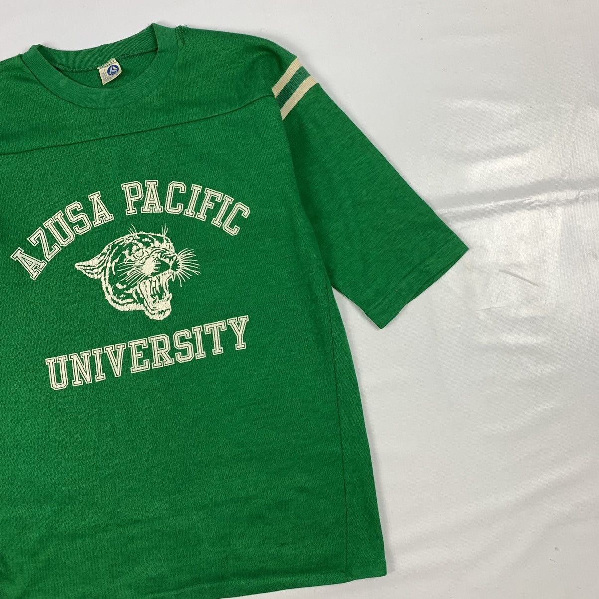 Vintage Vintage 80s Azusa Pacific University Shirt Size US S / EU 44-46 / 1 - 3 Thumbnail
