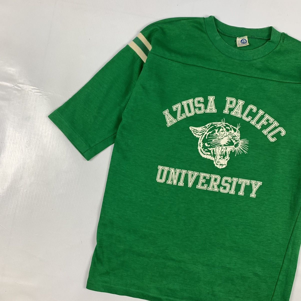 Vintage Vintage 80s Azusa Pacific University Shirt Size US S / EU 44-46 / 1 - 2 Thumbnail