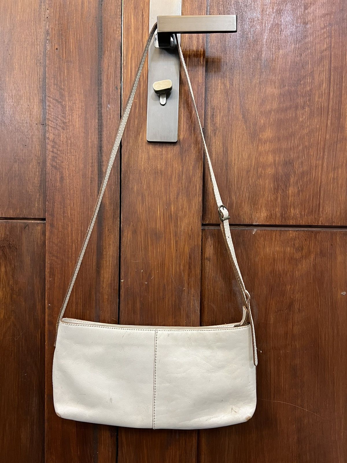 Issey Miyake Tsumori Chisato Leather Sling Bag Size ONE SIZE - 8 Thumbnail