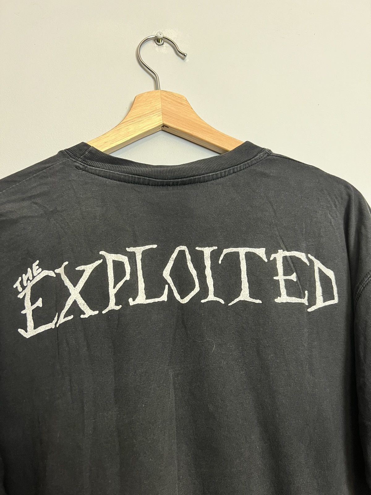 Band Tees Rare Vintage 90s The Exploited Punks Not Dead Punk Band Tee Size US L / EU 52-54 / 3 - 4 Thumbnail