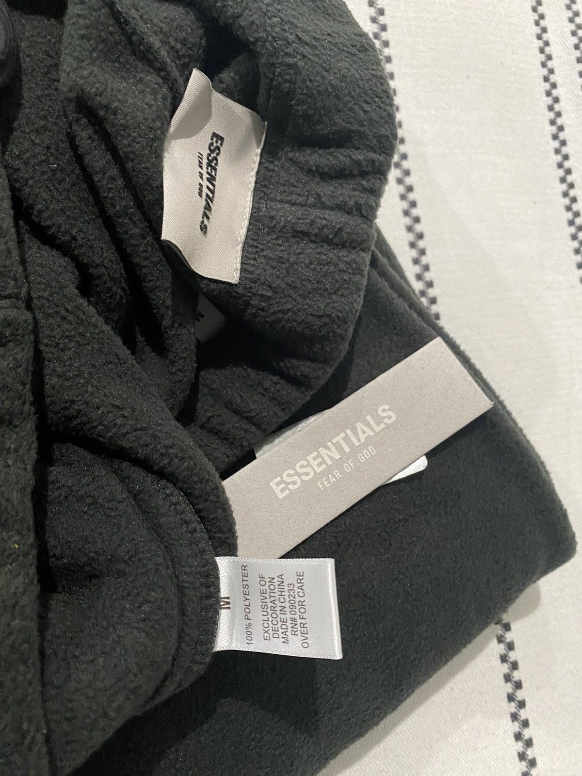 Fear of God Essentials Black Polar fleece sweatpants black BNWT Size US 32 / EU 48 - 6 Thumbnail