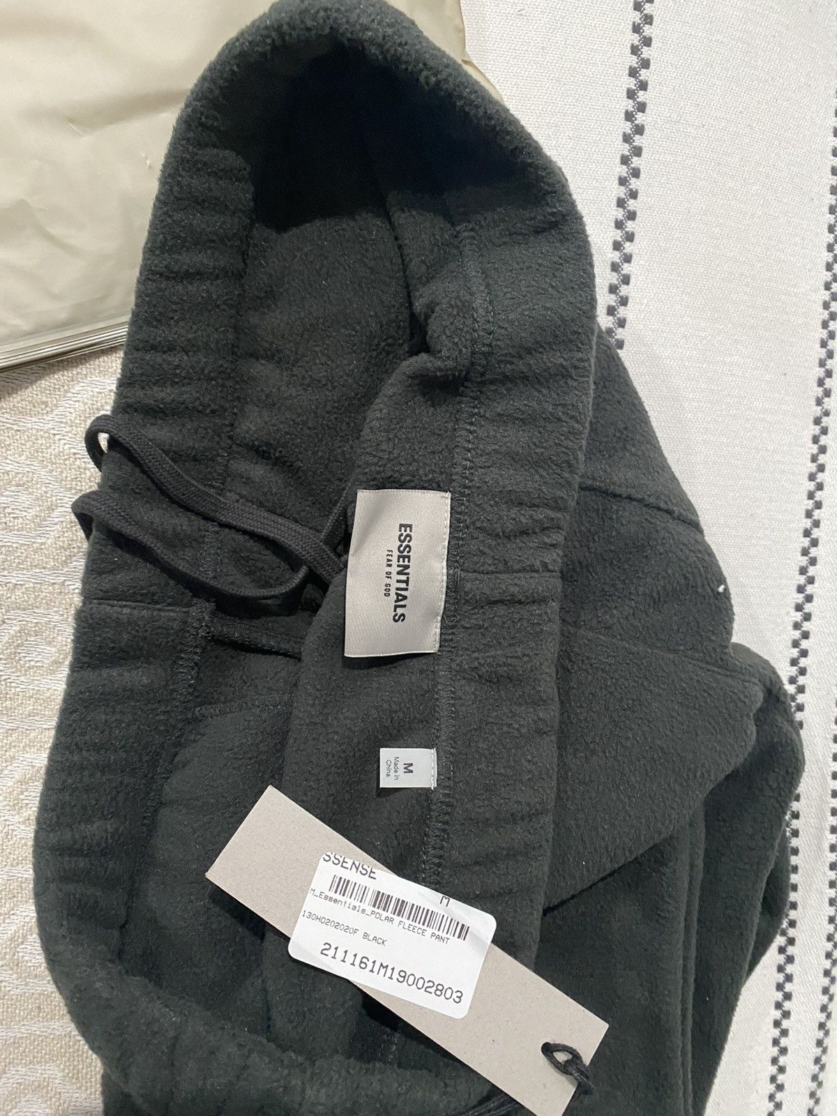 Fear of God Essentials Black Polar fleece sweatpants black BNWT Size US 32 / EU 48 - 5 Thumbnail