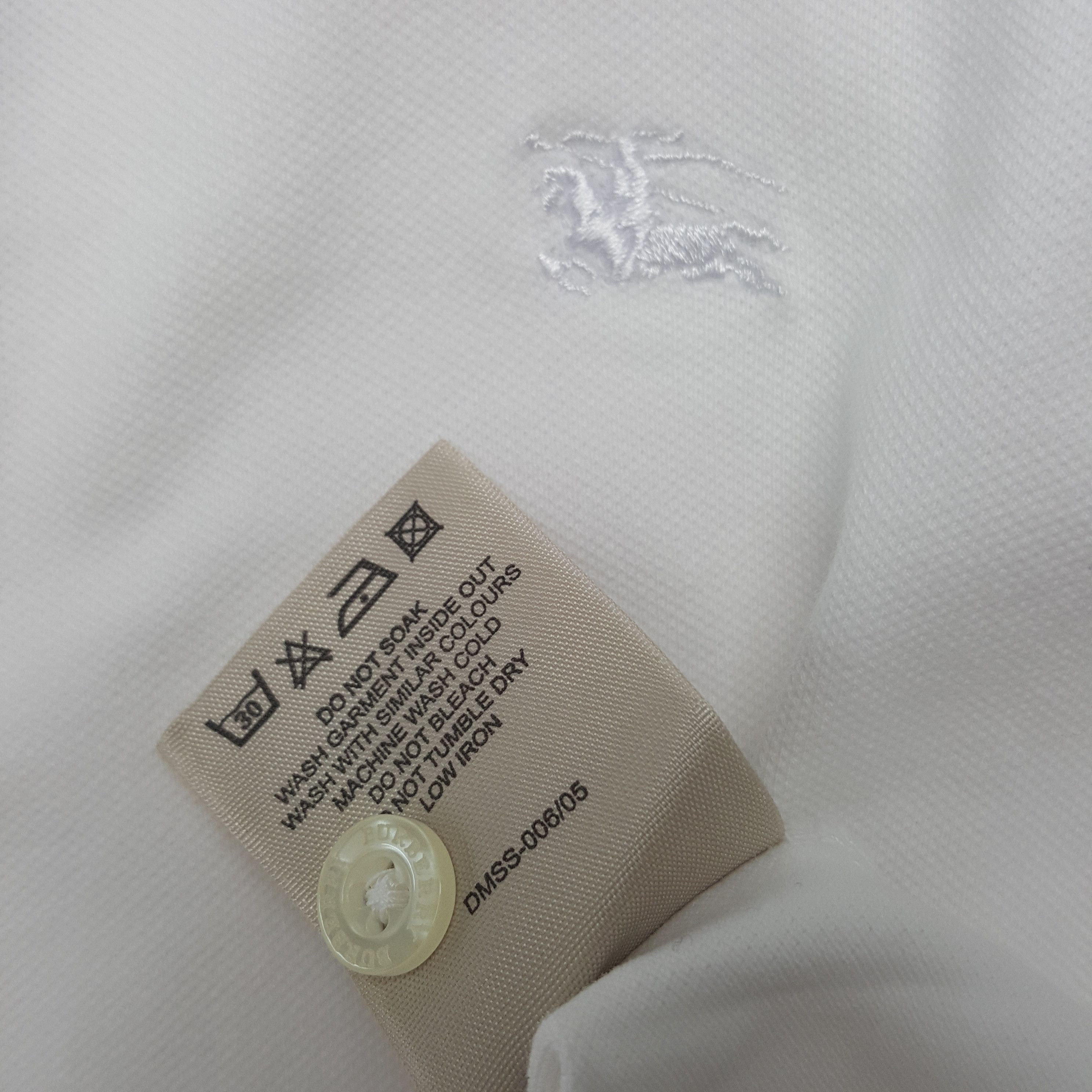 Burberry × Vintage Vintage Burberry London Nova Check Polo Shirt Size S / US 4 / IT 40 - 5 Thumbnail