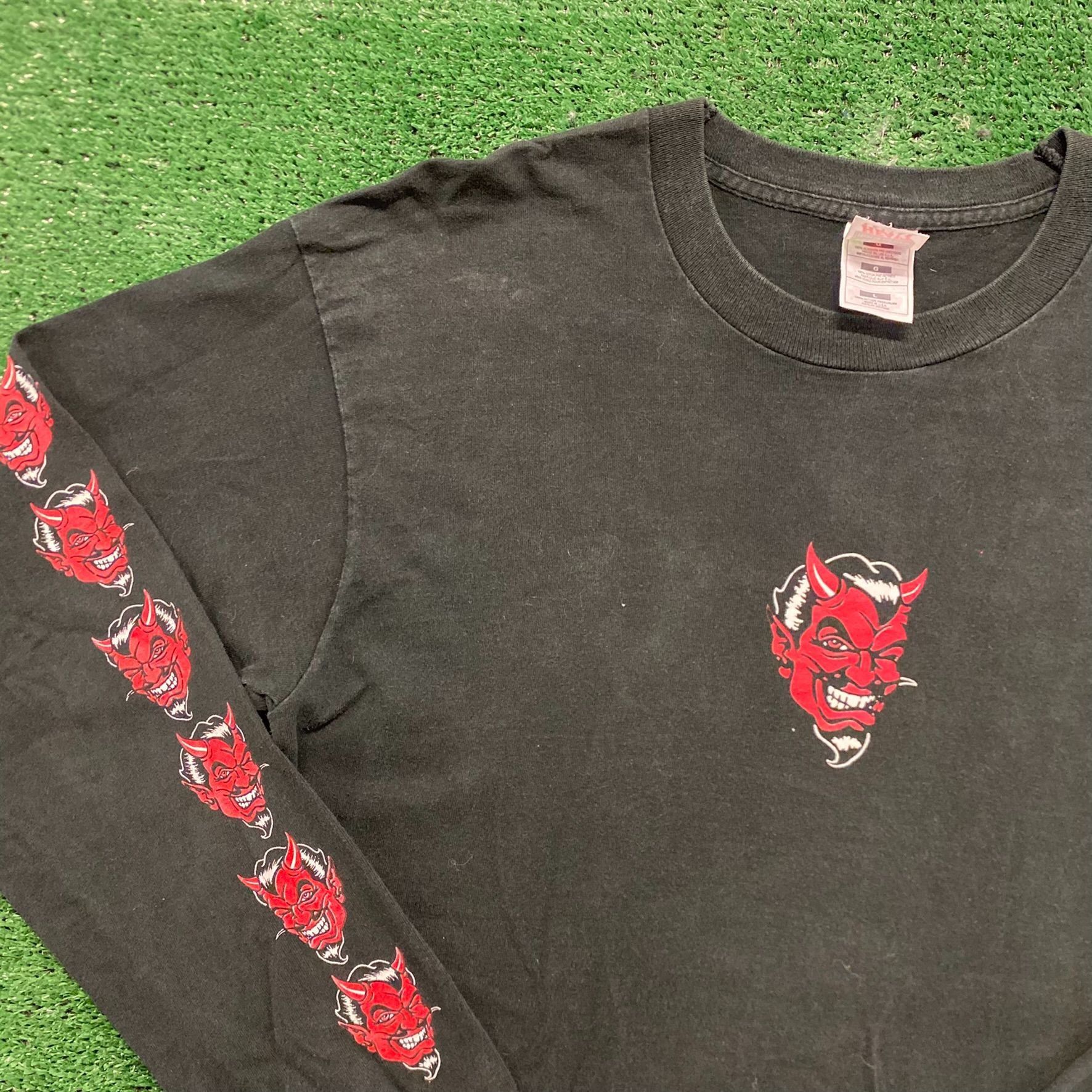 Fashion Victim Fashion Victim Devil Vintage 90s Punk T-Shirt Size US L / EU 52-54 / 3 - 2 Thumbnail