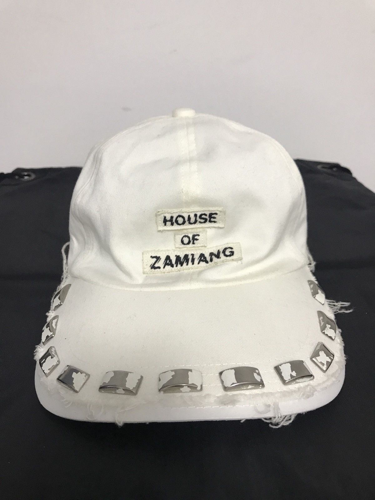 魅力的な価格 Undercover Undercover “House Of Zamiang” Cap | Grailed 帽子