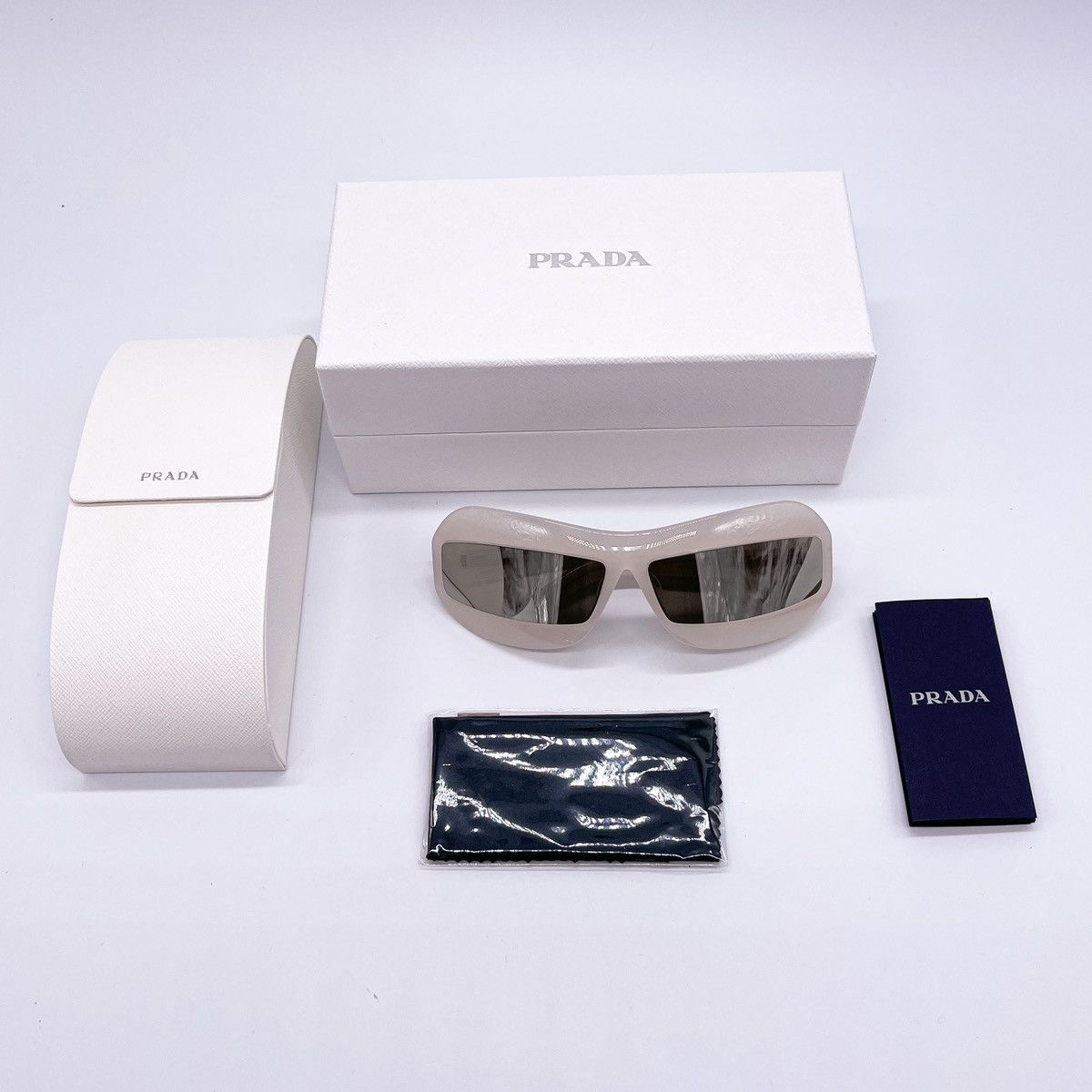 Prada NEW PRADA PR30YS 13D2B0 SUNGLASSES PRADA PR 30YS NEW SPR 30Y Size ONE SIZE - 13 Thumbnail