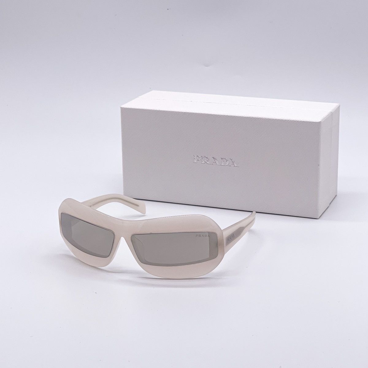 Prada NEW PRADA PR30YS 13D2B0 SUNGLASSES PRADA PR 30YS NEW SPR 30Y Size ONE SIZE - 2 Thumbnail