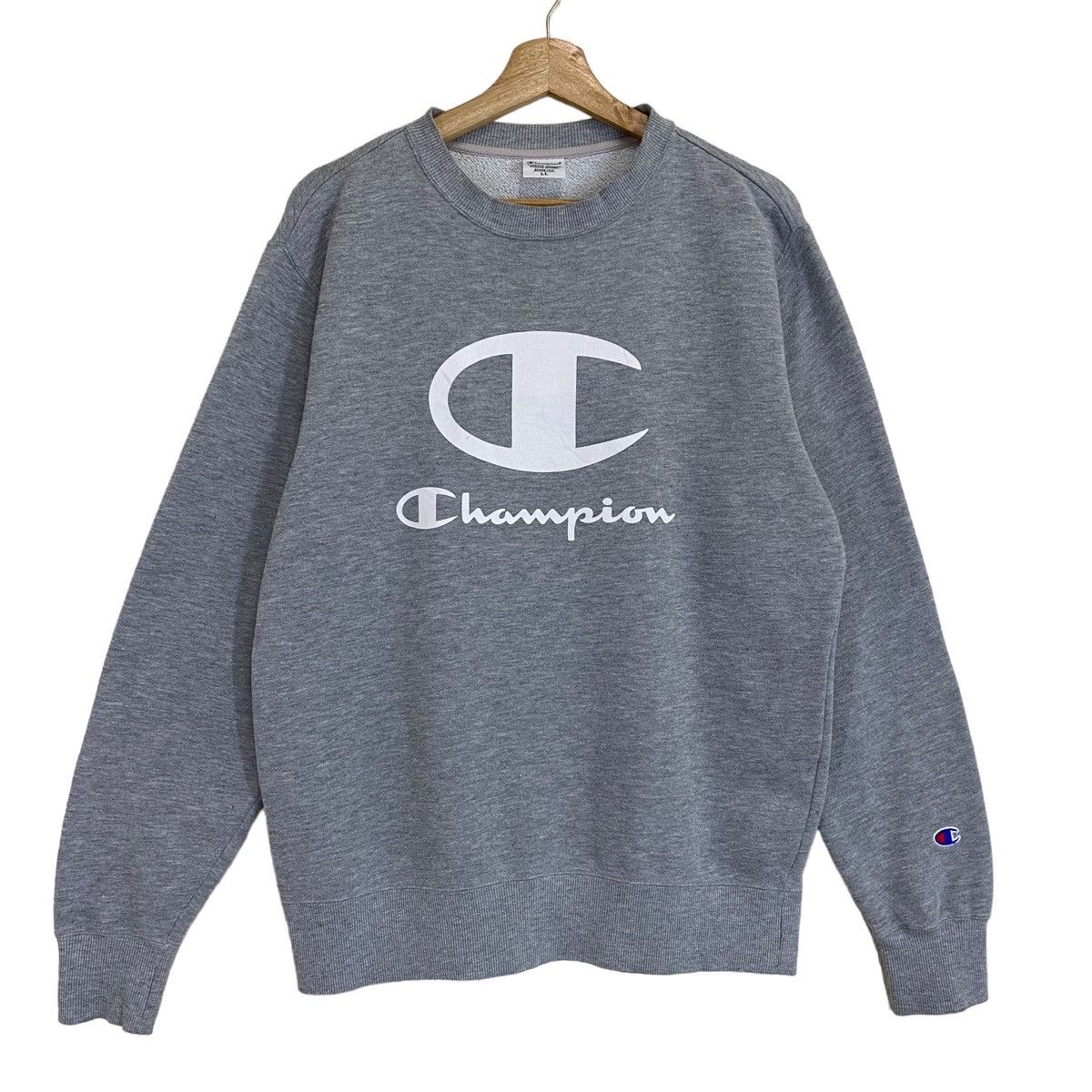 Champion × Vintage Vintage Champion Big Logo Crewneck Sweatshirt Size M Size US M / EU 48-50 / 2 - 1 Thumbnail