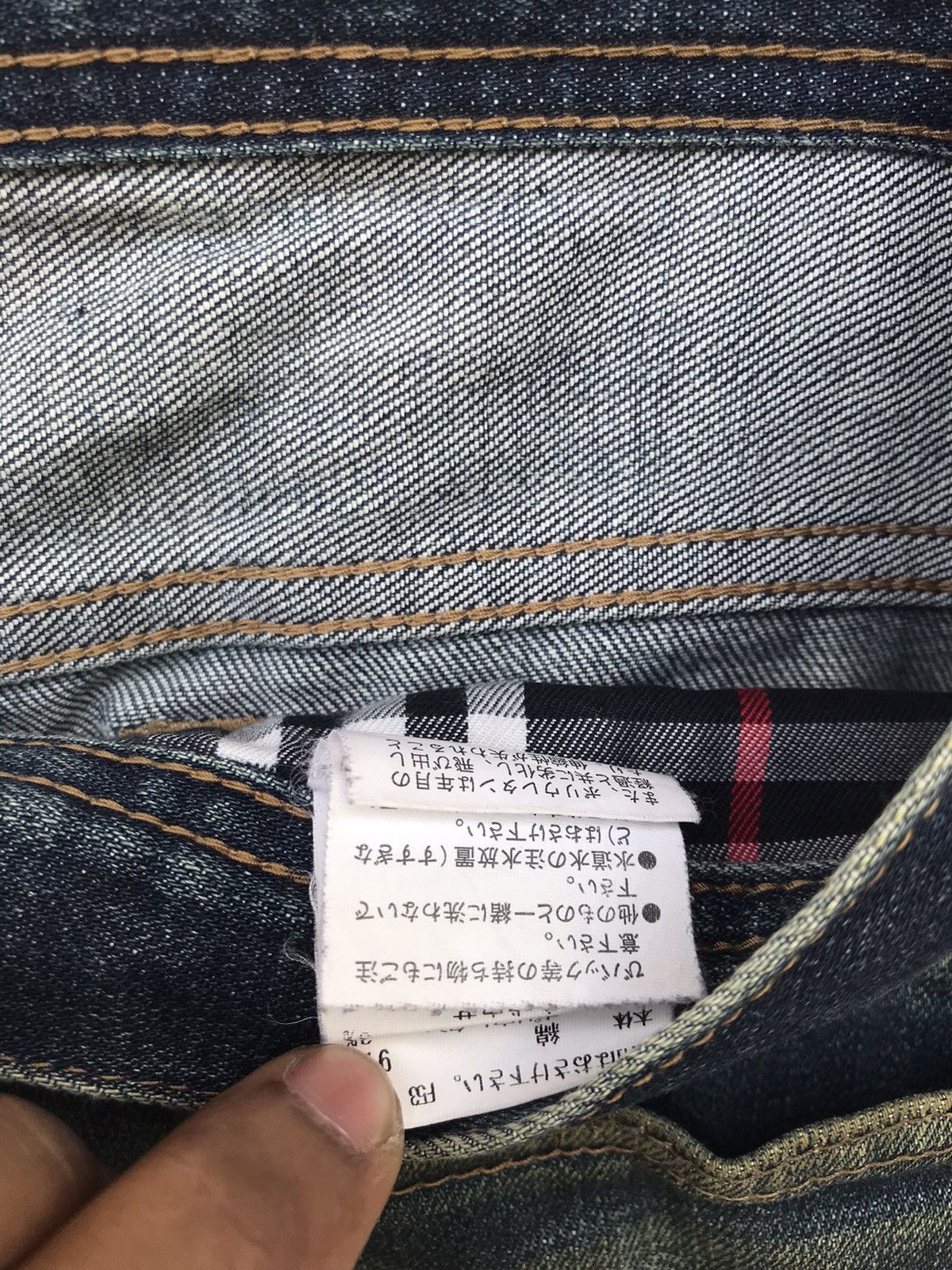 Burberry Vintage Burberry Black Label Denim Jeans Size US 32 / EU 48 - 11 Thumbnail